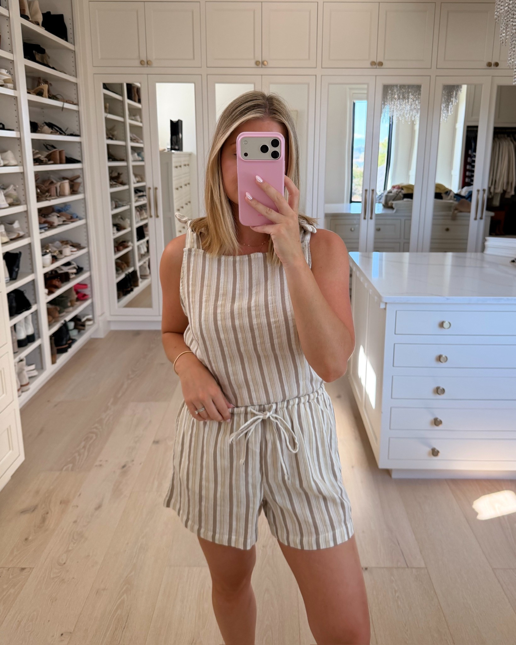 @Aerie Spring summer new aerie pieces im loving! This would be perfect for a little beach vacation✨




spring outfits 2026, vacation outfits beach, summer outfits, girls trips, spring break, comfy outfits, sale alert, aerie sale, aerie, summer sets, ootd sets

#LTKootd #LTKTravel #LTKSaleAlert