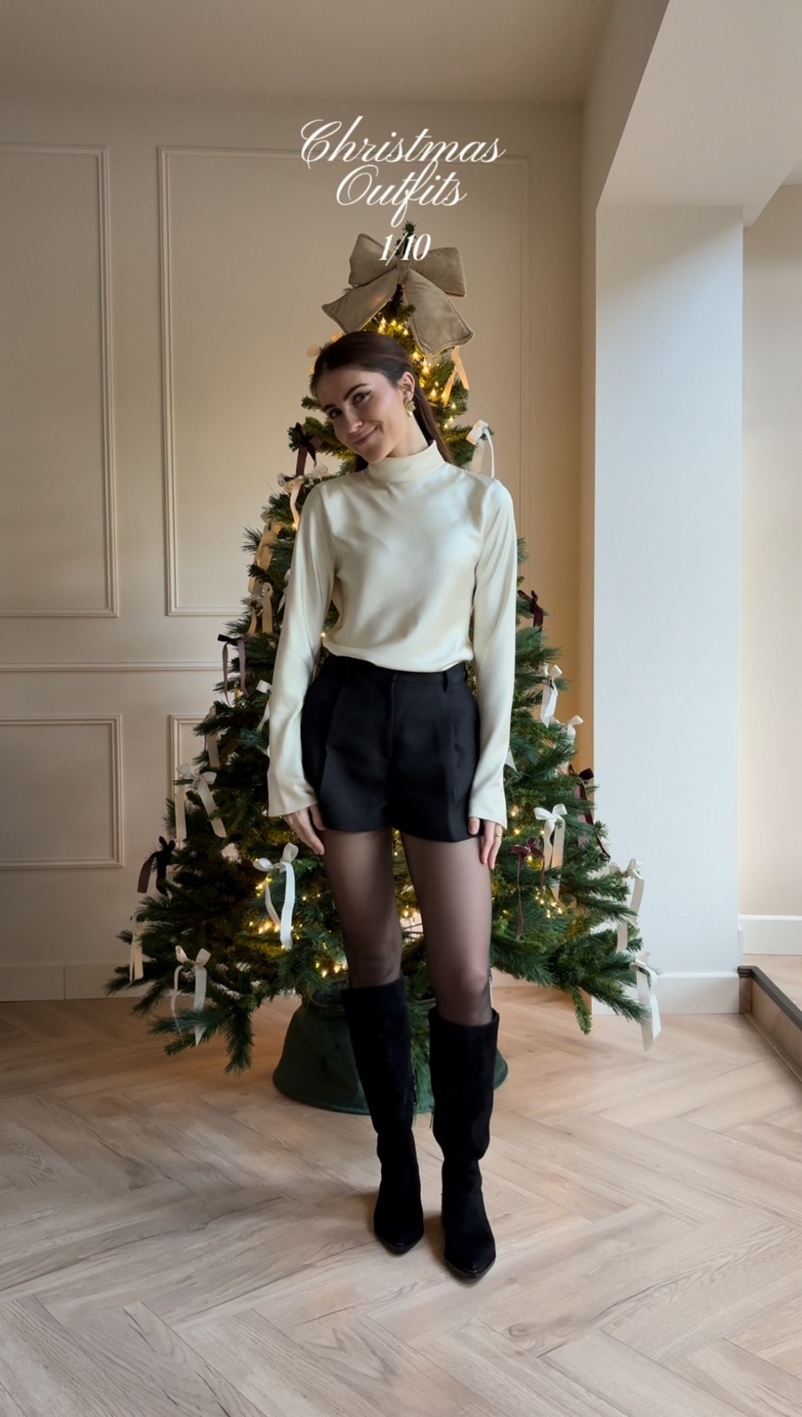 Christmas outfits 1/10 
Suede boots are from Omoda (Stefano Lauran) 