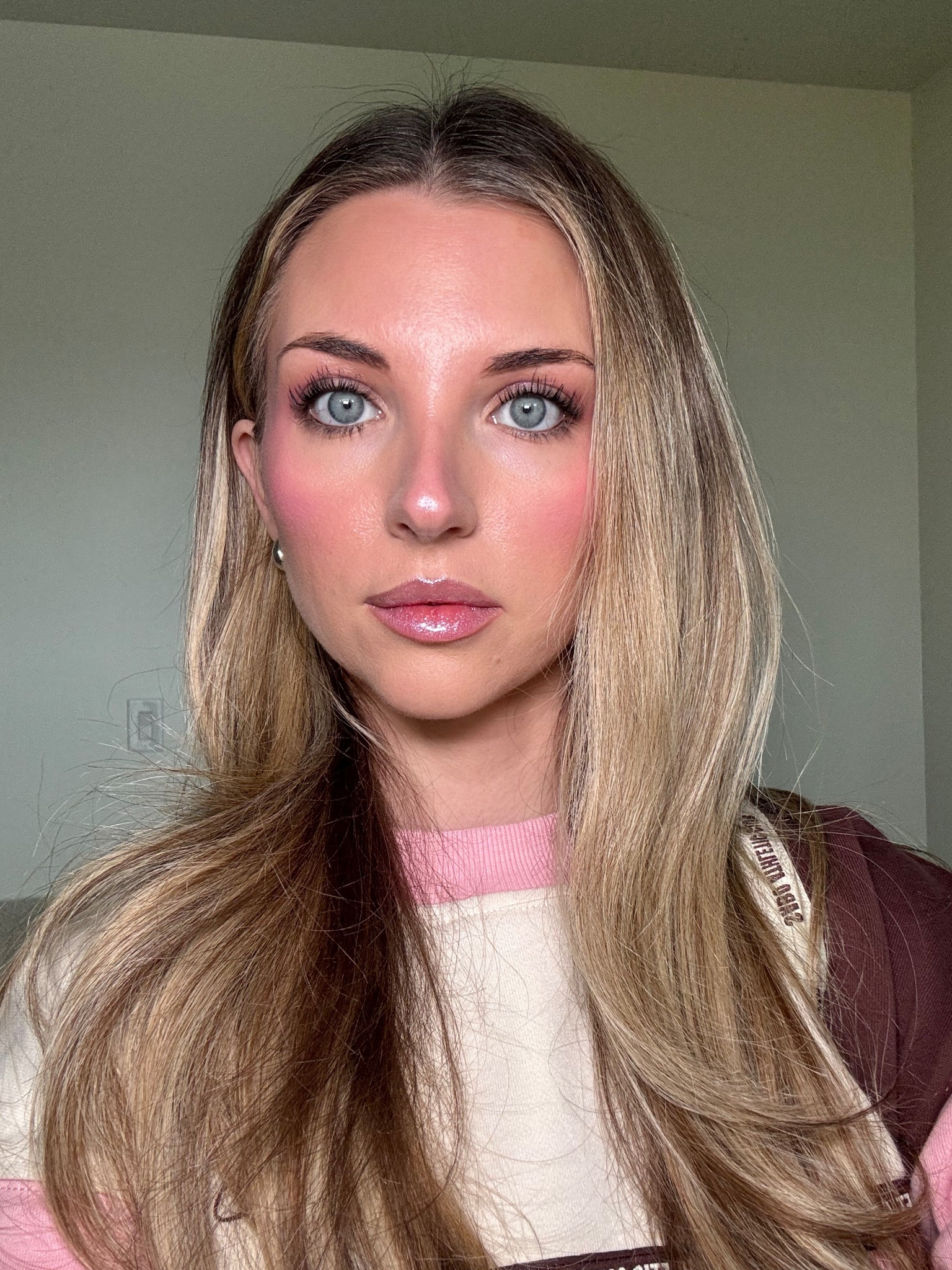 Icy makeup look for a rainy spring day! 

#LTKgrwm #LTKBeauty #LTKmomlife