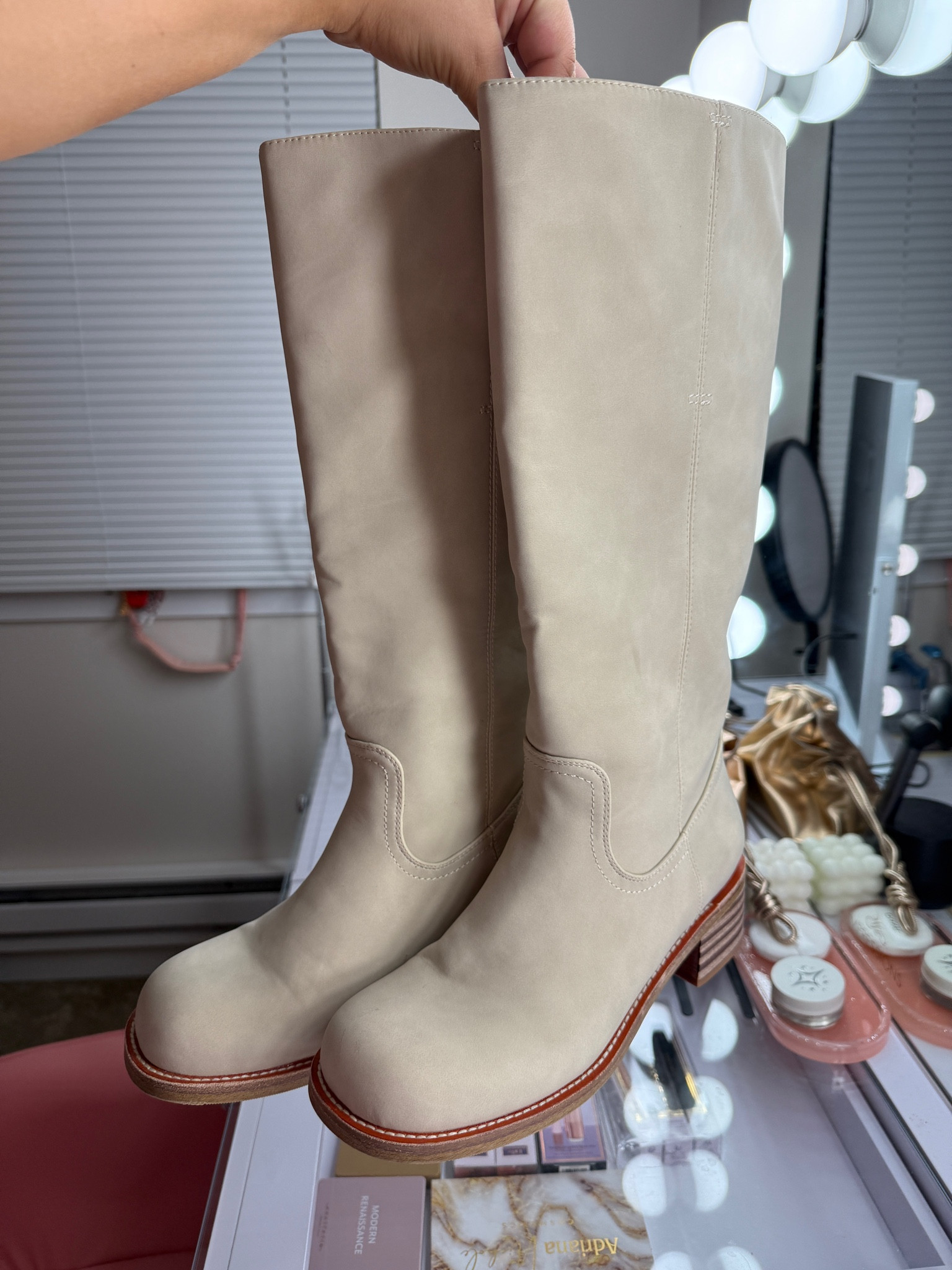 I am OBSESSING over these!! You have no idea. One of the comfiest boots I’ve ever purchased and they’re giving expensive for a GREAT PRICE!! Amazon never disappoints in the fall shoe department! They are TRUE to size! 🍂🤎

#LTKStyleTip