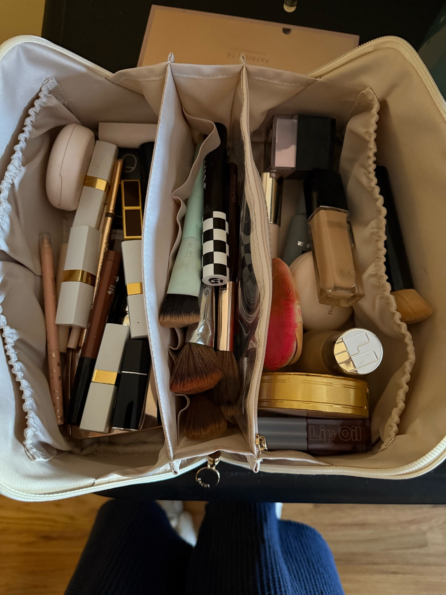 Amazon make up bag
Travel bag 
Toiletry bag
Travel makeup bag
Similar bag 

#LTKHoliday #LTKSeasonal #LTKTravel

#LTKFindsUnder50 #LTKTravel #LTKGiftGuide