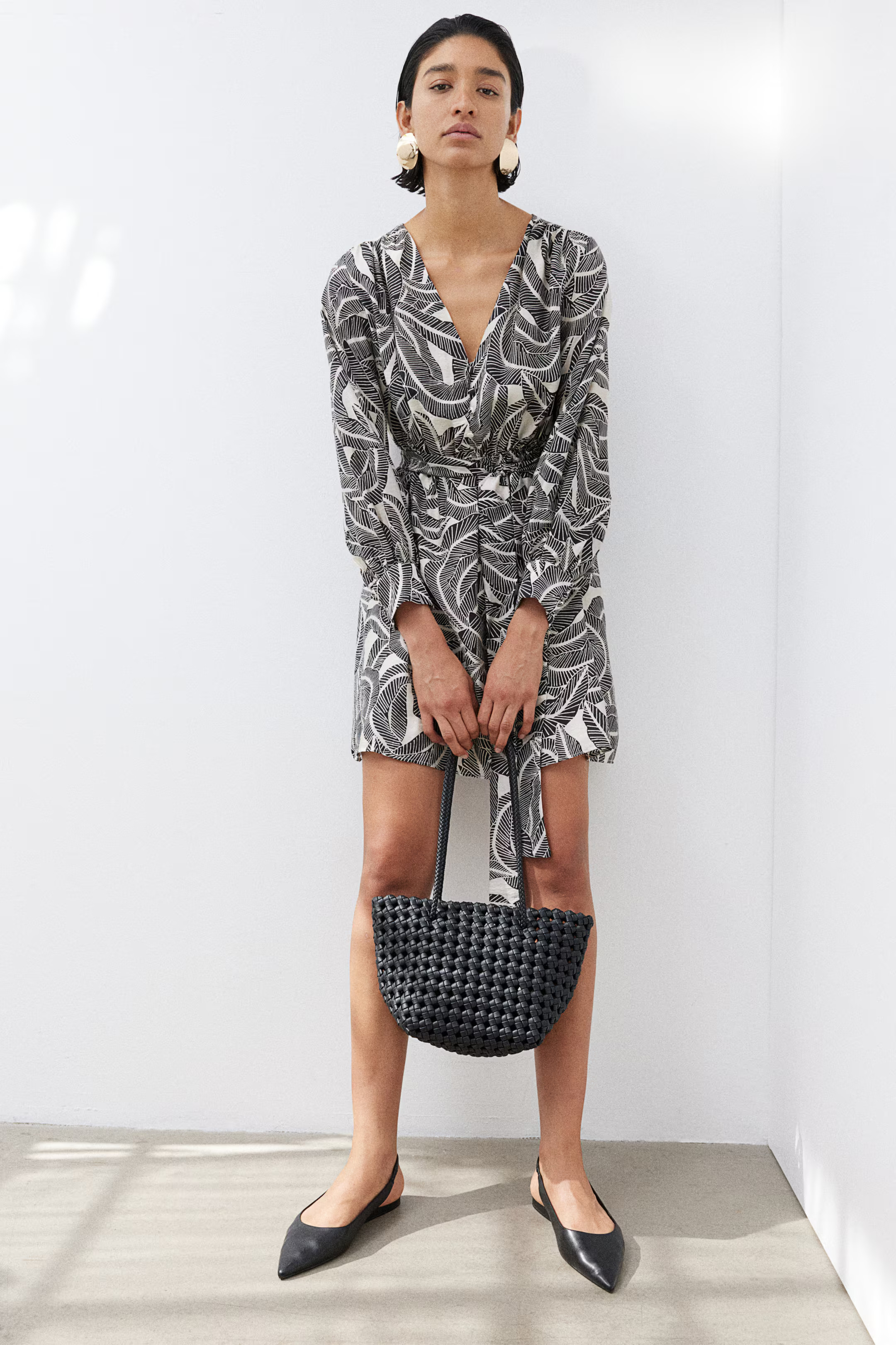 Tie-belt dress - White/Black patterned - Ladies | H&M GB | H&M (UK, MY, IN, SG, PH, TW, HK)