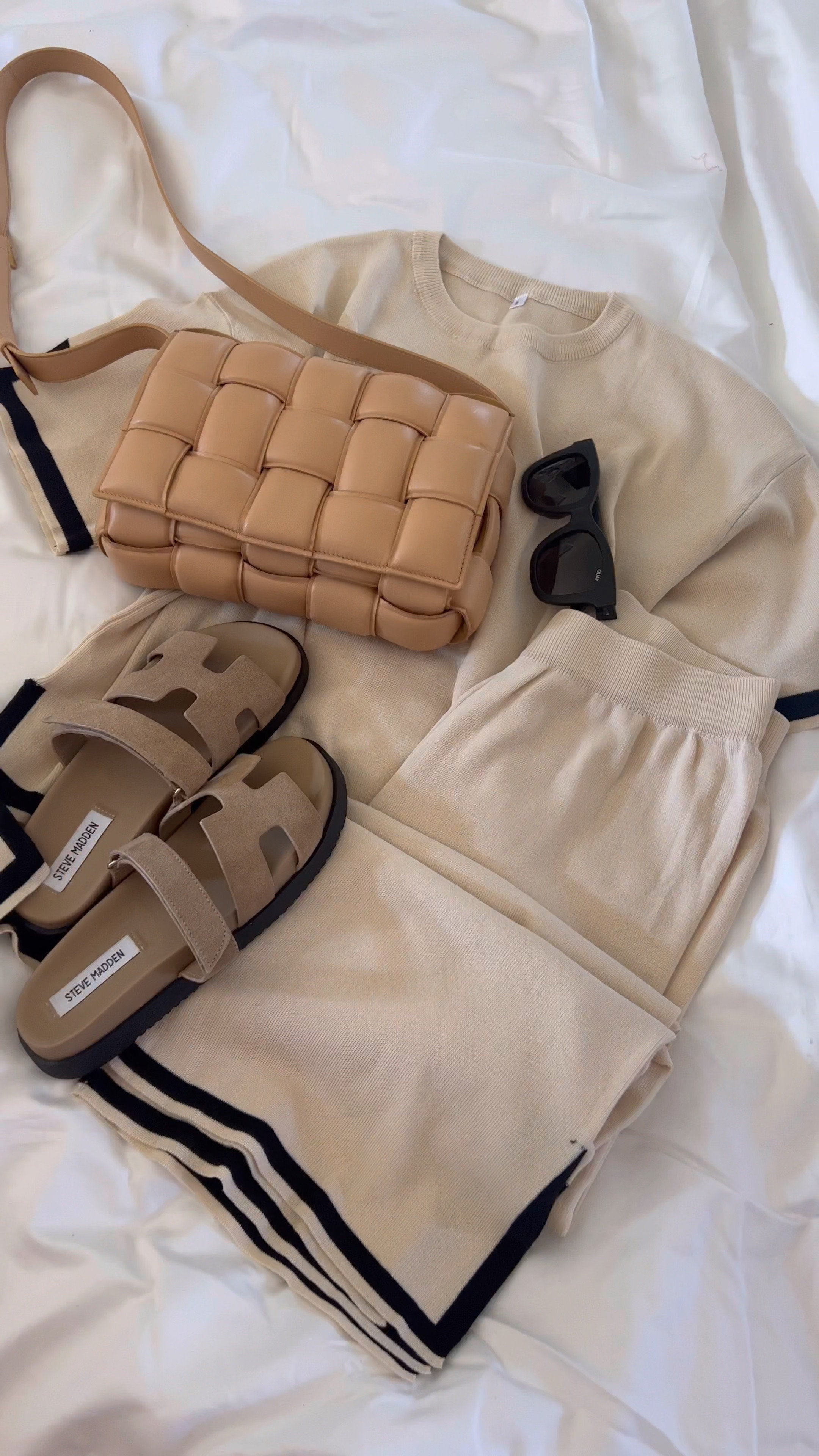 Get dressed with me✨ this Amazon set looks so luxe and is so comfortable! Wearing a size small

Amazon style / amazon matching set / casual style / knit set / amazon find /amazon fashion



#LTKstyletip #LTKunder50