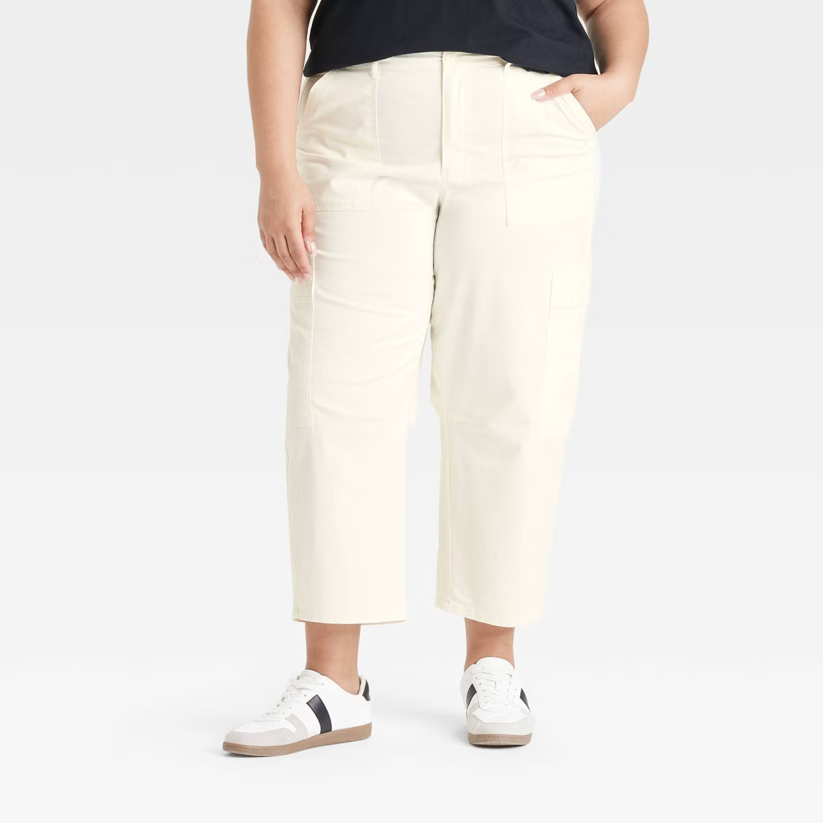 Women's Mid-Rise Barrel Leg Cargo Pants - Universal Thread™ | Target