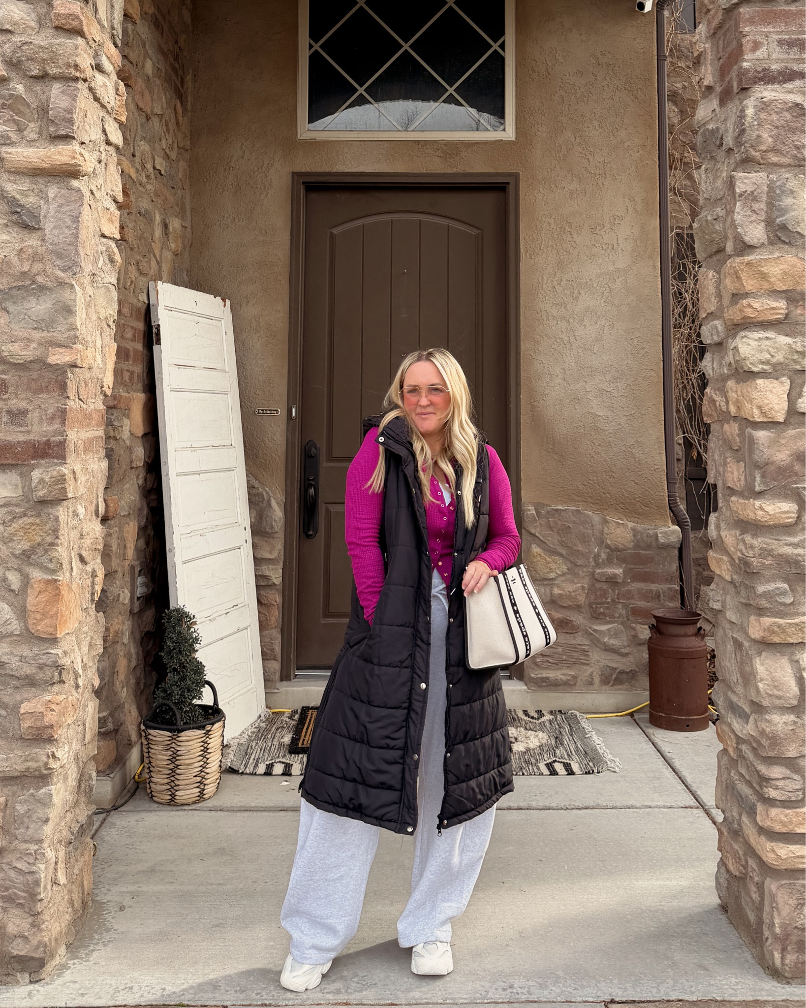 your mornings are about to look different 👀💗
.
a personal stylist at your fingertips 🃏follow me on Instagram to see what’s coming! @makeaprettylife
.
#winterlayers #classyinsweats #ootd #momlife #momstyle #womensfashion #over30 #over40 #over50 #cutegirlfashion
#personalstylist #dressedinminutes

#LTKActive #LTKmomlife #LTKmorningroutine