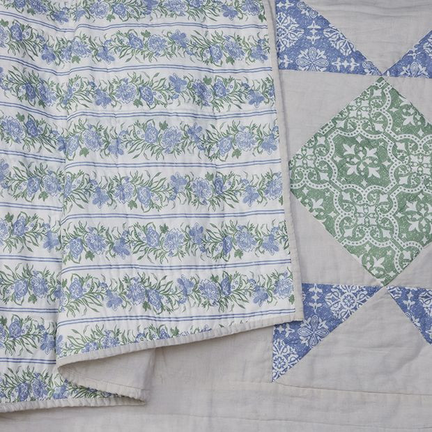Cottage Classics Bed Quilt | Antique Farm House