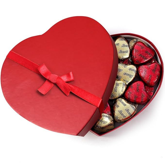 ReesesPeanut Butter Cups, Heart Shaped Chocolates Individually Wrapped Valentine's Candy Collecti... | Amazon (US)