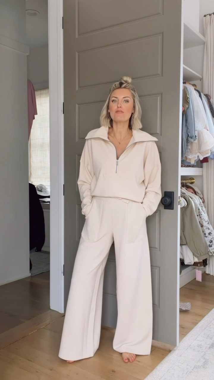 Spanx just dropped this new collection, and I’m obsessed! This set is perfect for traveling or lounging! Use code BRITTANYXSPANX for 15% off your first order + free shipping! @Spanx #SpanxPartner

Loverly Grey, Spanx, matching set, loungewear, lounge set, travel outfit 

#LTKSeasonal