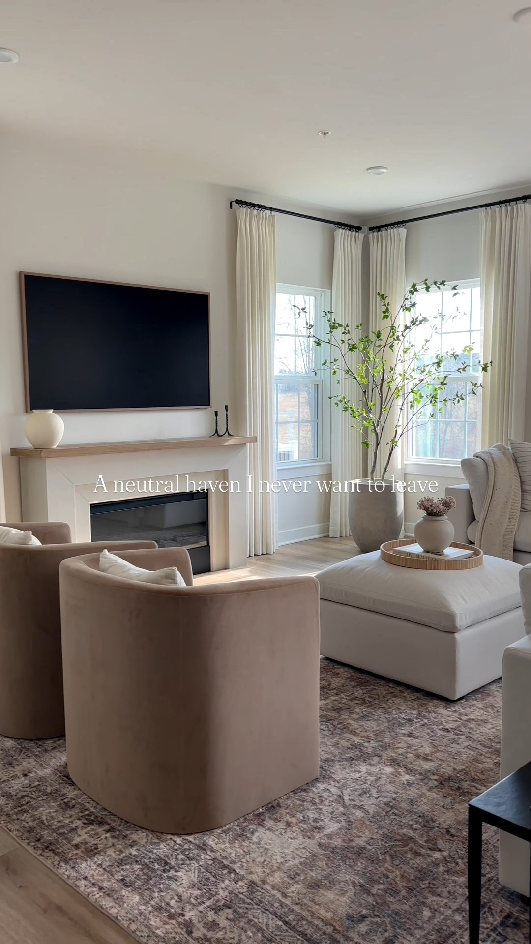 Cozy, timeless, neutral home views 
#homedecor #livingroom #homedecor 

#LTKHome