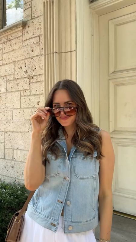 SUMMER SUNGLASSES & how I’m styling them. I have an exclusive BOGO (buy one, get one) code for you all to save on all of these styles & more. Use code: Lauren2for1 through 05/27

#LTKVideo #LTKSaleAlert