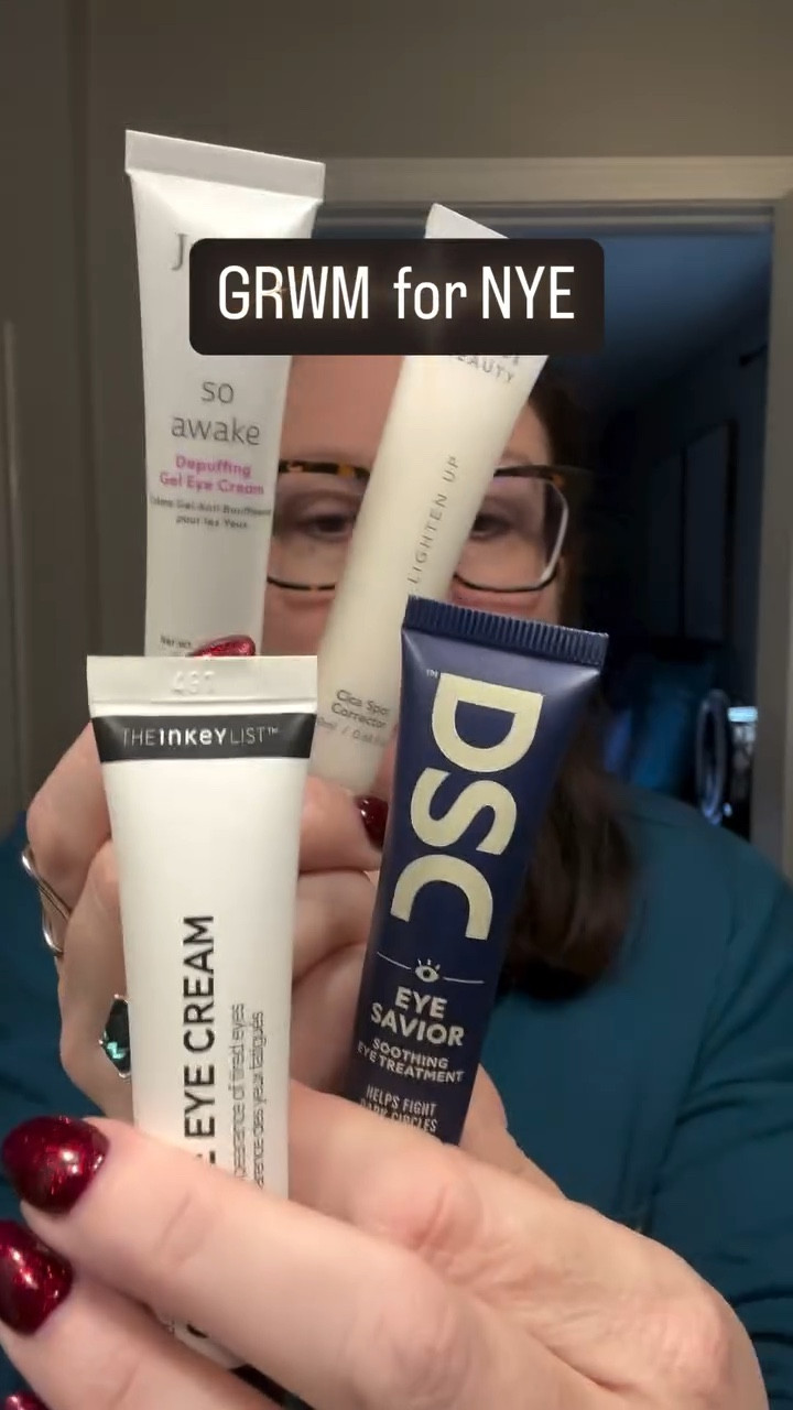 I am almost 40yo and I don’t shop at #sephora for my products!! So here is my #grwm routine. 
⭐️I have tried every under eye treatment out there and I always go back to the @dollarshaveclub #eyesavior … it is the best!
⭐️I recently started using the @ilmakiage Power Camo #primer and I am obsessed with the way it makes my skin feel!
⭐️I love the #ilmakiage Woke Up Like This #foundation and brush… chefs kiss!!! 
⭐️The @bareminerals under eye concealer is amazing and I love how it brightens my eyes. 
⭐️ The #wonderstick from @nyxcosmetics is the only way I like to do #contour 🤣
⭐️ And I love the Marsh Mellow #settingspray by #nyx as well. It smells so good! 
⭐️ My favorite eye liner will always be @clinique and I love the #intensechocolate .
⭐️ I make my own dry shampoo and it is the only one that has ever really worked for me! I mix equal parts of Cocoa powder, Arrowroot Powder, and add 2 drops each of @doterra #teatree , #rosemary , and #lavender oils. 
⭐️ If you are not using @bodyaccel__us #niacinamide toothpaste… you are missing out! This toothpaste tastes like cotton candy and my teeth have never been whiter! It even got rid of decades old stains :). 

#beautyroutine #getreadywithme #dollarshaveclub #clinique #makeup #skincare #40 #40+ #reallife #affordable #products #momlife #over40