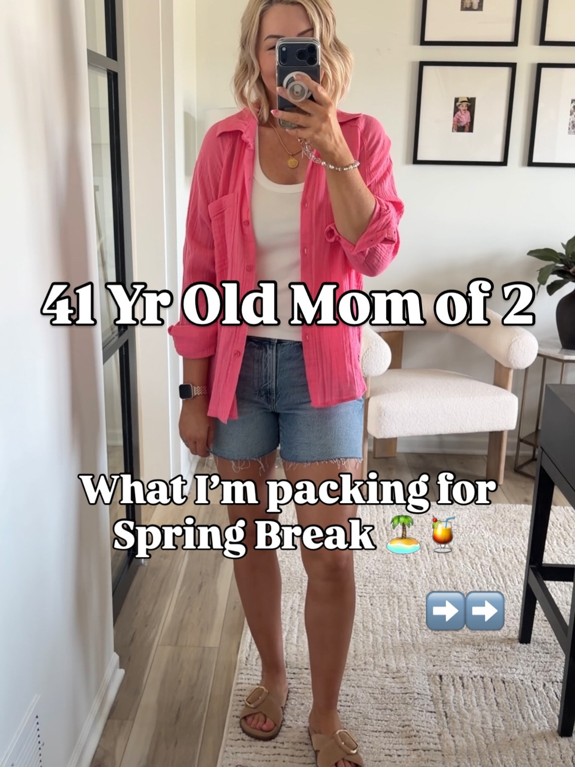What I’m packing for spring break 🏝️ Like + comment SUNNY for links 🔗 Cute and comfy outfits, my favorite swimsuits and a few of my beach beauty faves 😍🏝️☀️