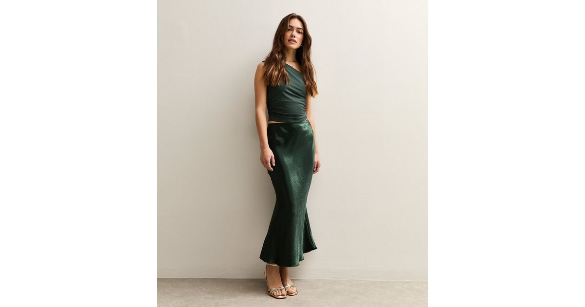 Petite Dark Green Textured Satin Midi Skirt | New Look | New Look (UK)