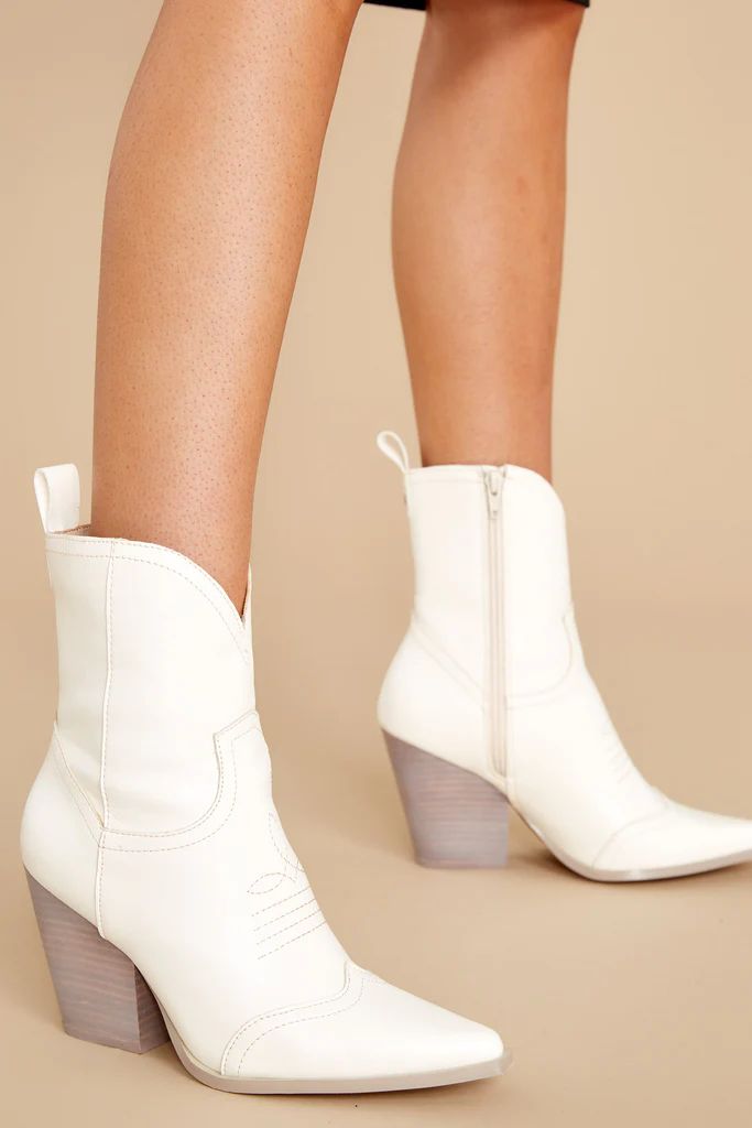 Step On Stage White Ankle Boots | Red Dress 