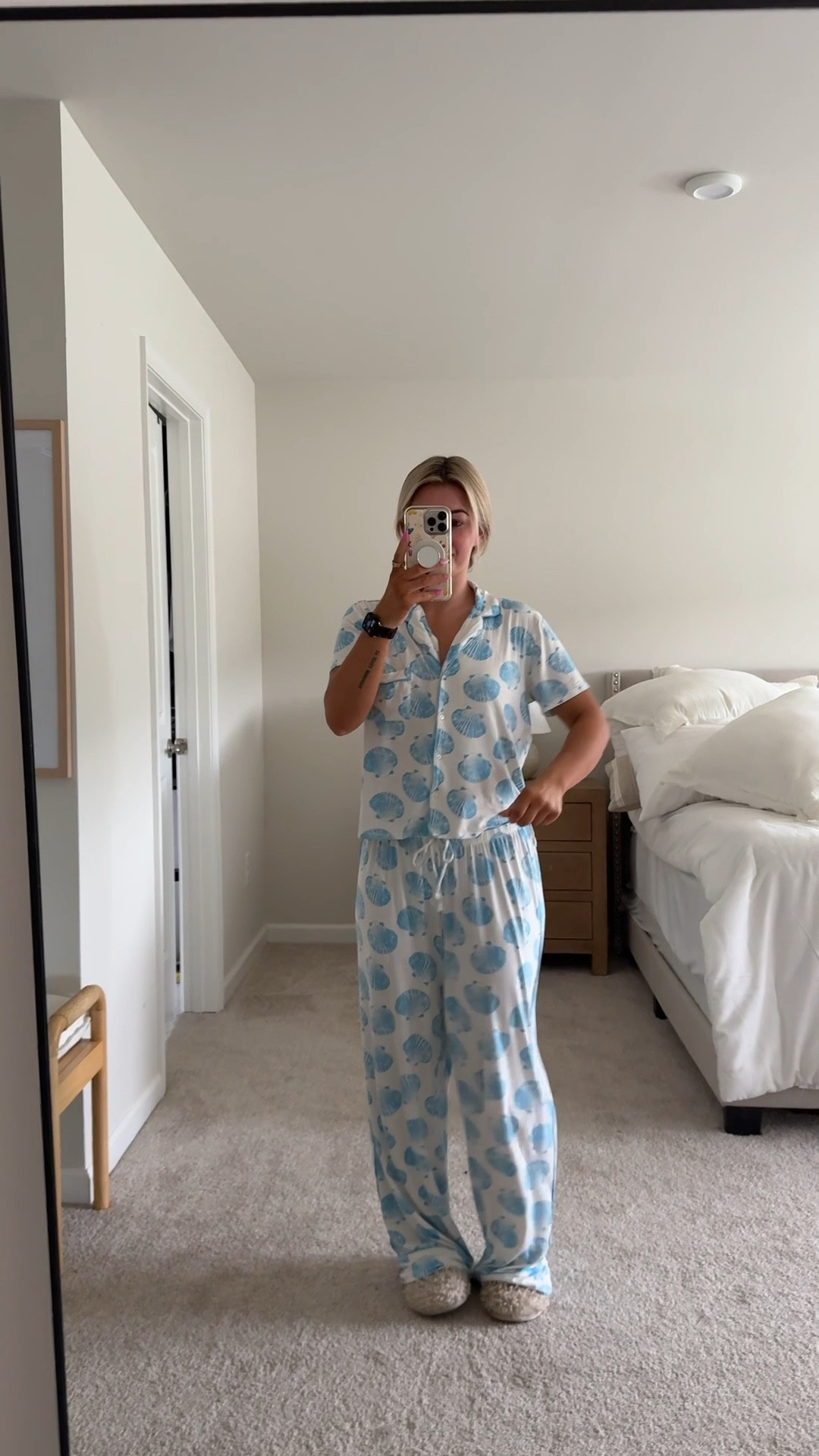 pajamas 30% off from @Aerie !!!!

#LTKmomlife #LTKgrwm #LTKootd