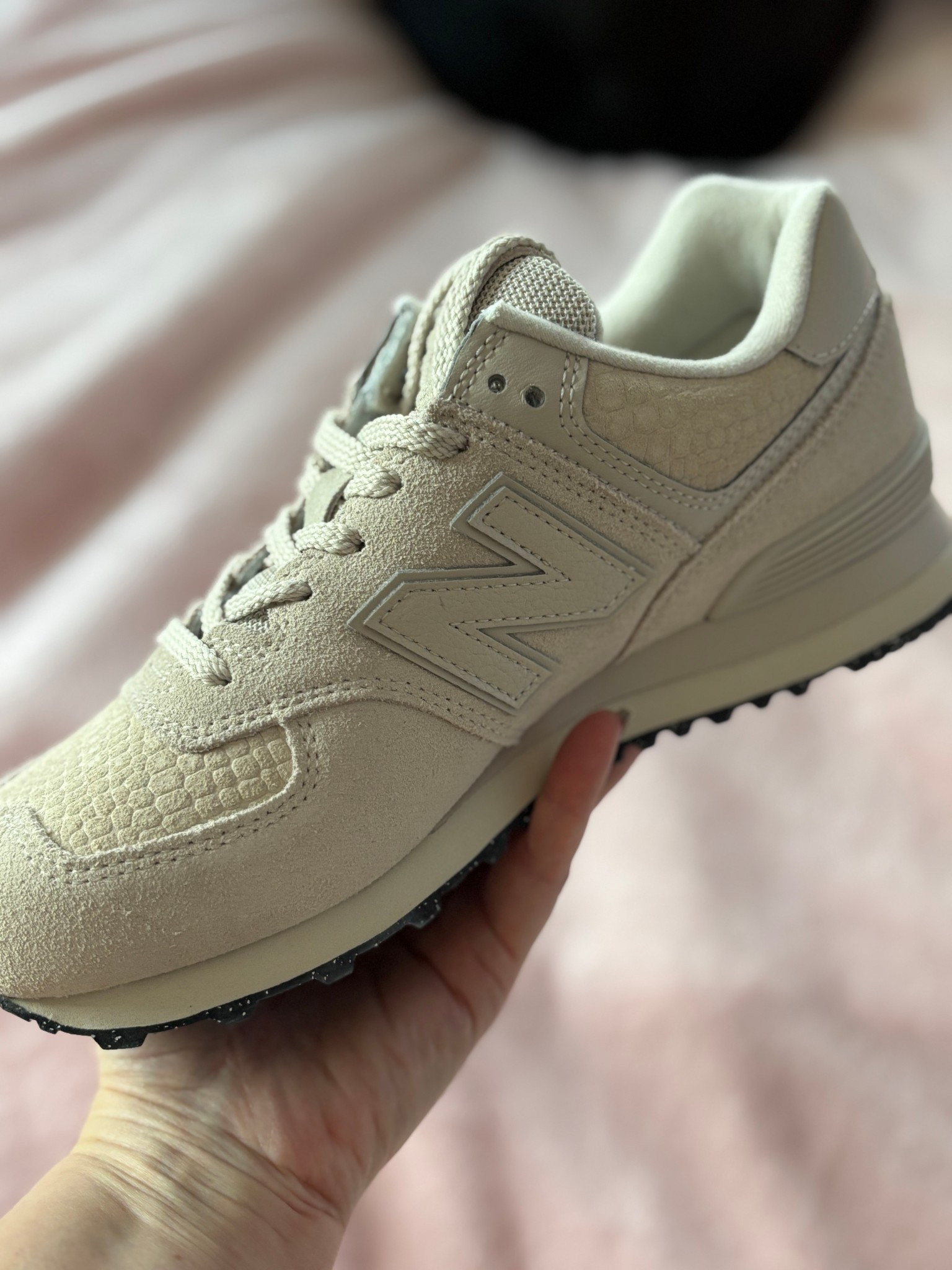 White beige New Balance sneakers 

#LTKfitnessgoals #LTKmomlife #LTKdayinmylife