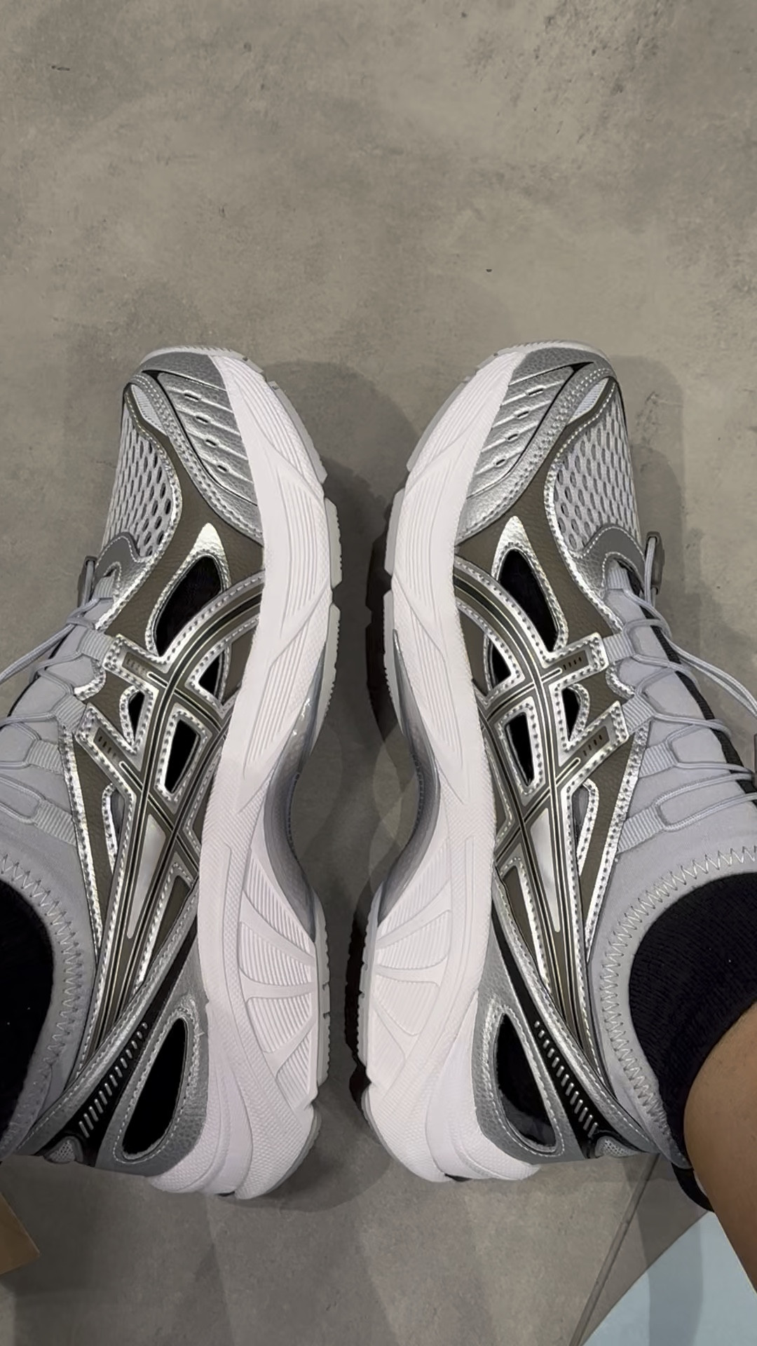 these asics 🤌🏽🤌🏽🤌🏽

#LTKfitness #LTKaustralia #LTKshoes