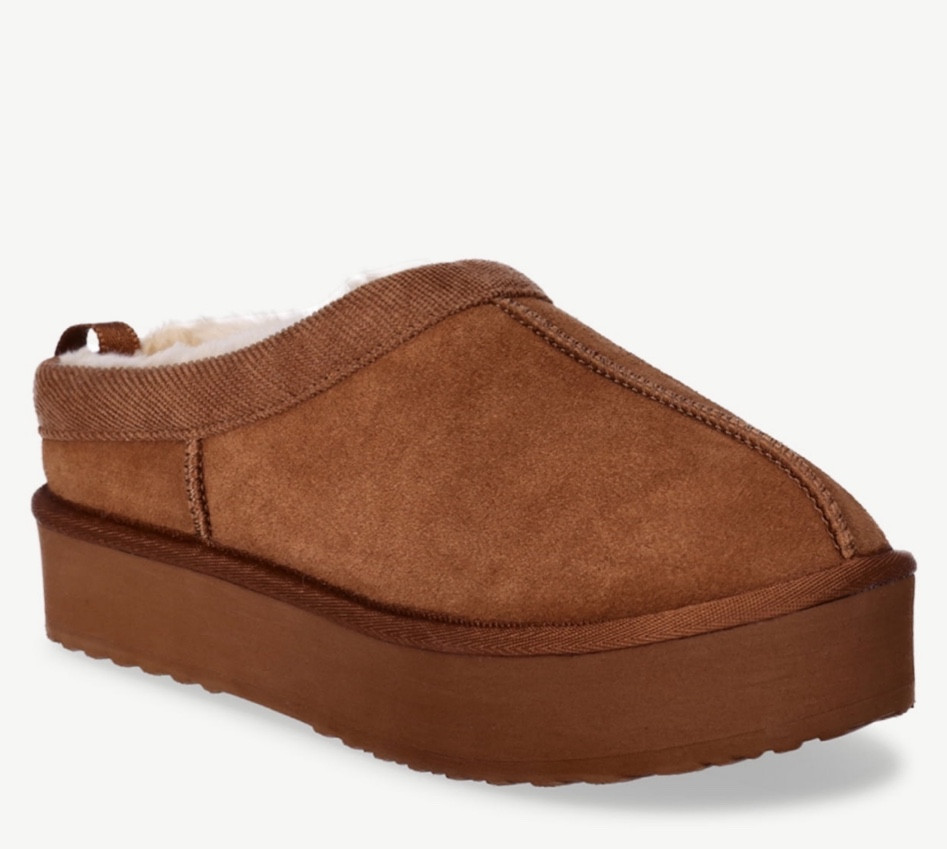 Platform ugg dupe under $20!

#LTKshoecrush #LTKSeasonal