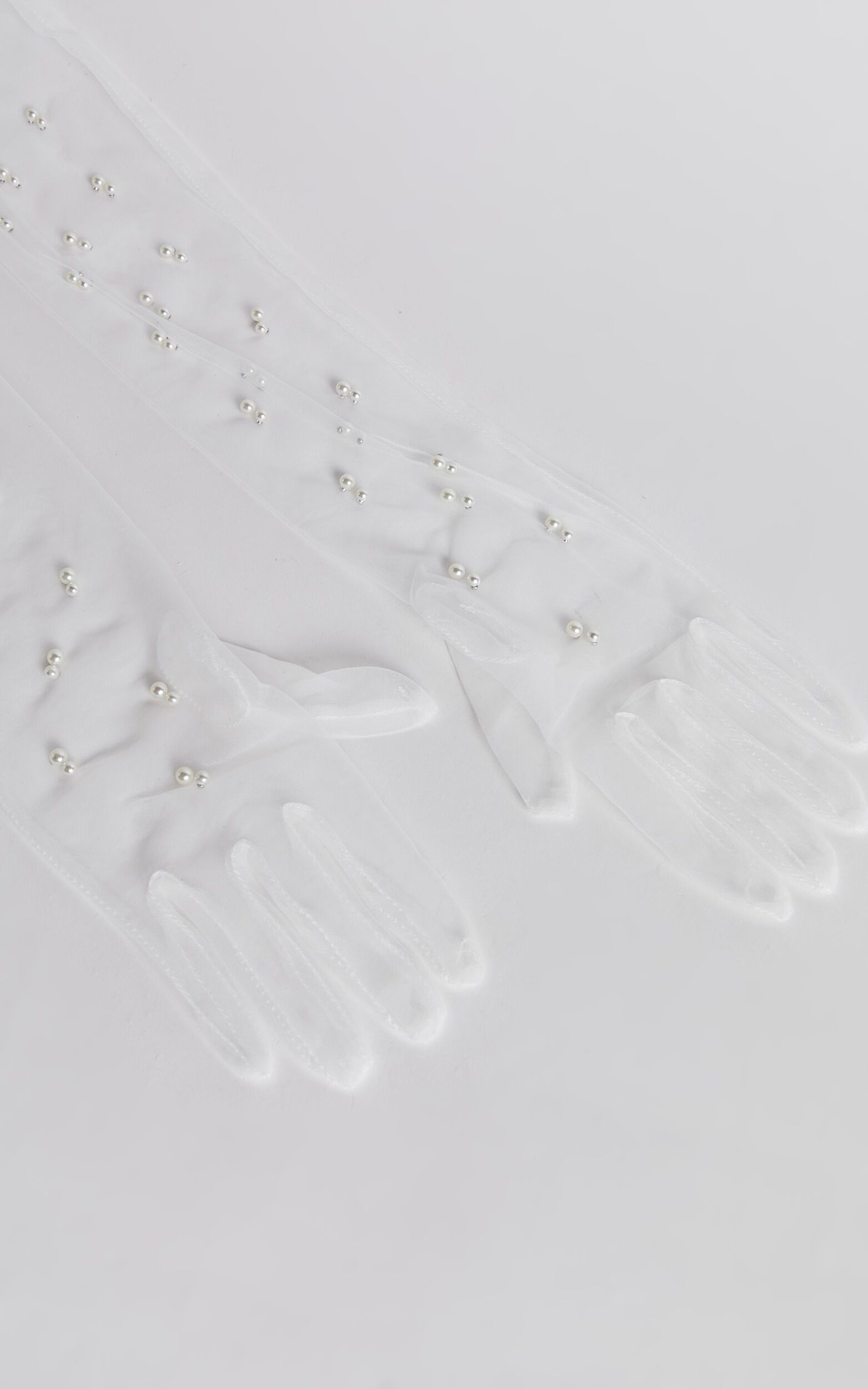 Ceceilla Pearl Gloves in White | Showpo (US, UK & Europe)
