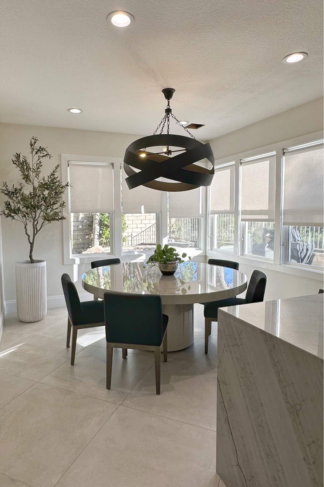 Home decor and Kitchen nook style 

#LTKSeasonal #LTKhome #LTKstyletip