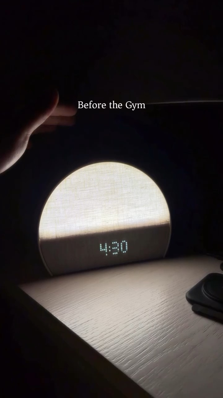 everything I do before I touch a weights 🏋🏻‍♀️ comment GYM for my full supplement list 🔗
follow @familyfabfour for the mornings nobody sees.
.
.
.
#morningroutine #productivemorning #430amclub #momlife #mommyoftwo