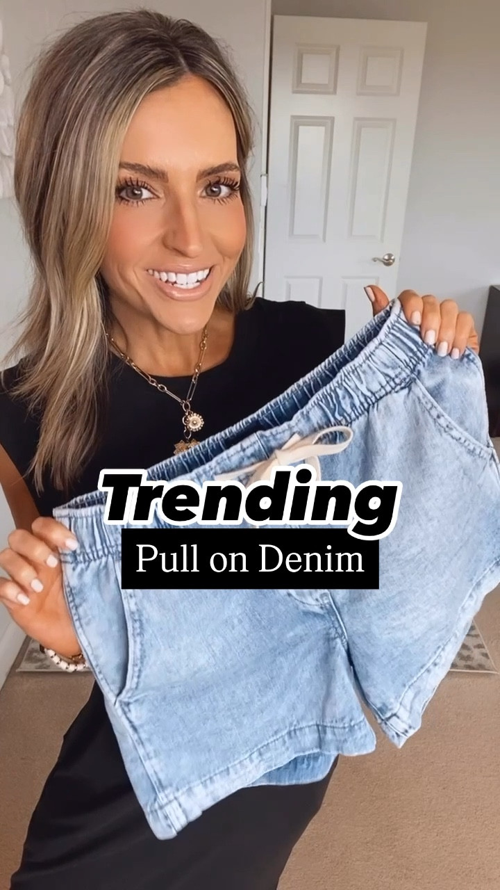 These viral trending pull on denim shorts are perfection! 👌 Super comfy, great length and just so darn cute! I’m wearing size XS. I’m typically a size 26 in denim. 

#LTKSaleAlert #LTKootd #LTKSeasonal