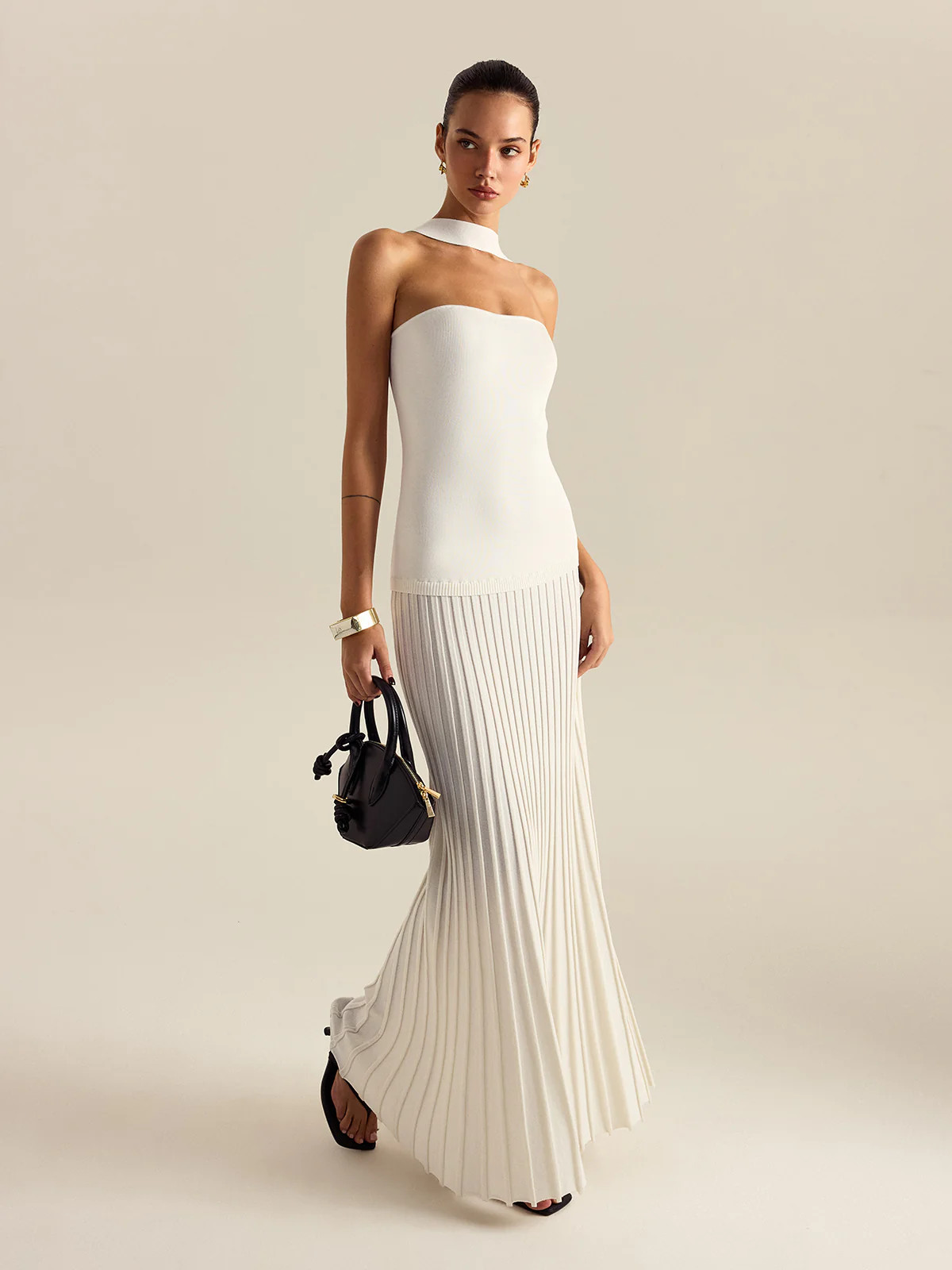 Halterneck Pleated Maxi Dress | Commense