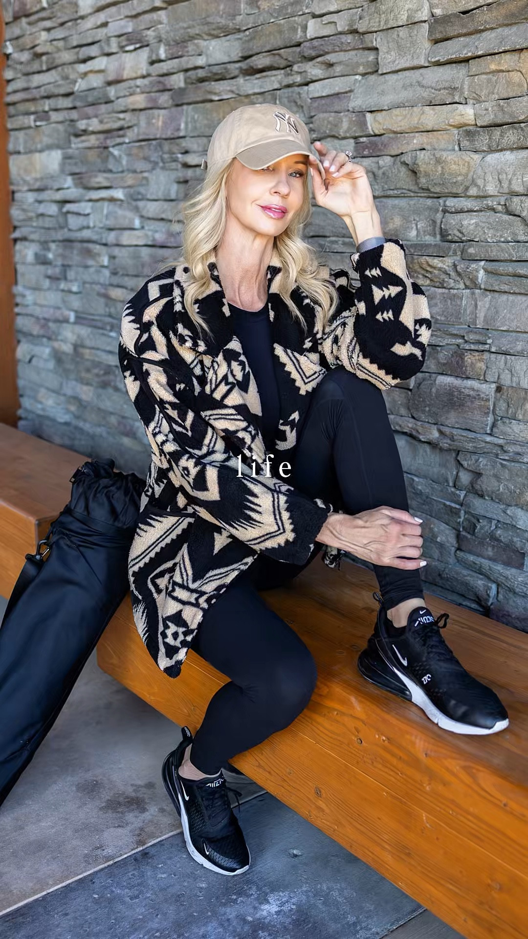 Headed to yoga.

Some days it’s about balance.
Some days it’s about showing up.

Today… both.

#yogastyle
#everydayoutfit
#athleisurestyle
#effortlessstyle
#casualchic


#LTKTall #LTKfitnessgoals #LTKdayinmylife