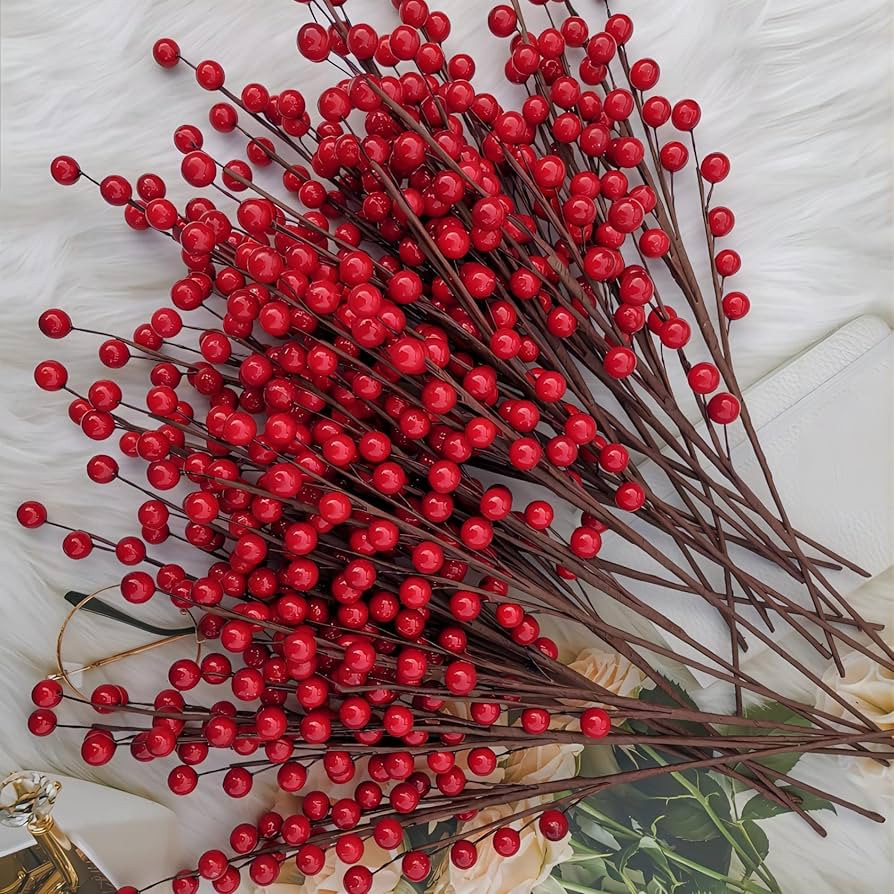 Red Holly Berry Stems for Christmas Tree,Total of 840 Red Berries,16.7in 24Pack Berry Stems,Hang ... | Amazon (US)