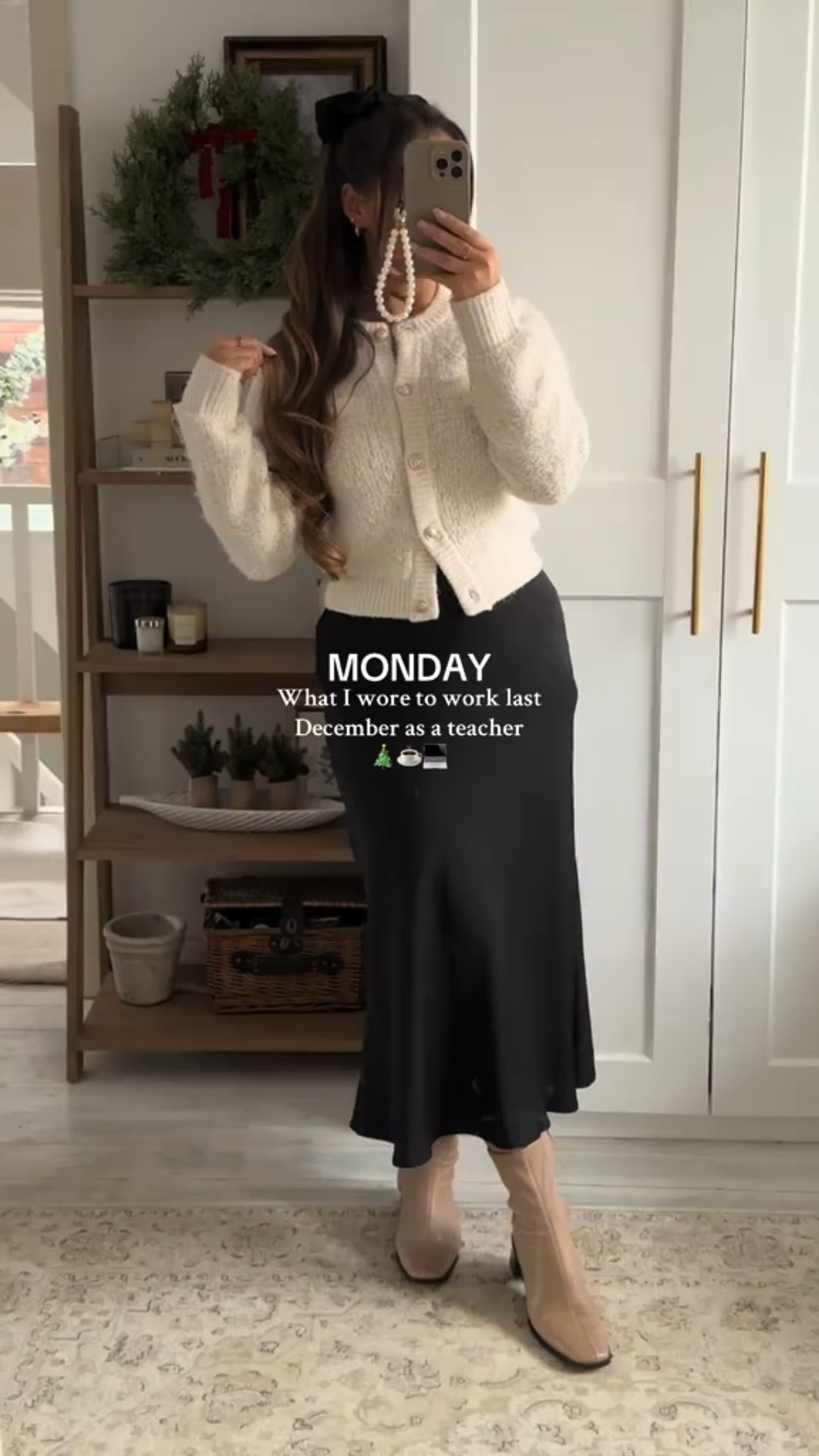 Festive workwear ✨☕️

#LTKworkwear #LTKwinter #LTKfestive