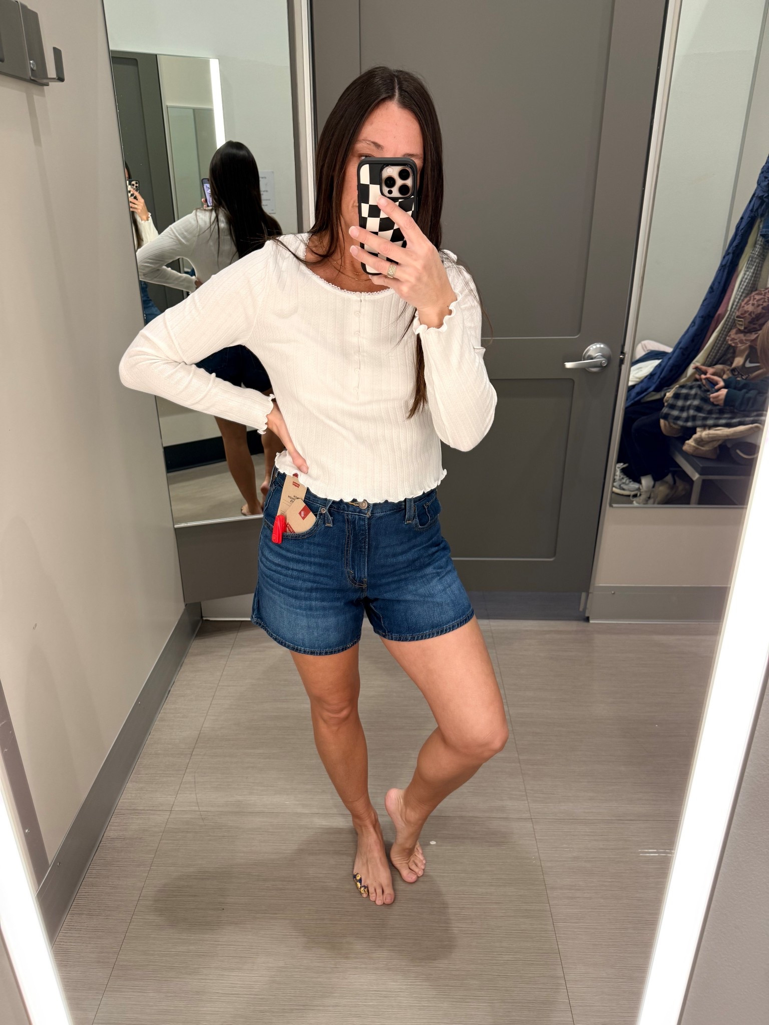 The shorts  I won’t stop wearing 💛

If you buy one pair of denim shorts this season… make it these. Cinch waist, flattering, and comes in multiple washes.

Paired with with this light weight quarter button ruffle hem top. 

Easy, throw-on outfit you’ll wear on repeat.

✨ Sizing
Top: Medium
Shorts: 27
5’5” | 130 lbs

Linked in LTK, grab it before it sells out ✨

#LTKmomlife #LTKOver40 #LTKootd