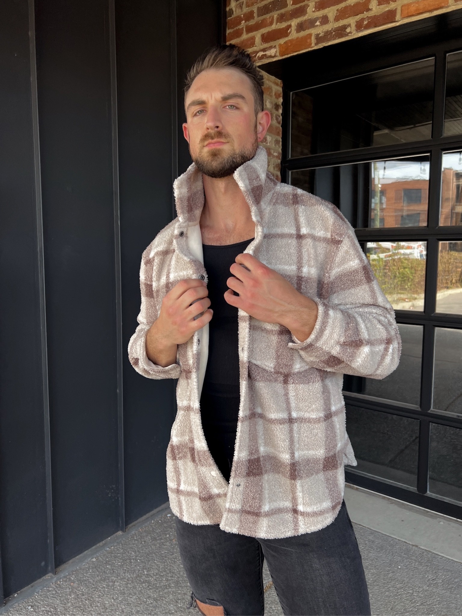 abercrombie style, abercrombie men’s, abercrombie shacket, abercrombie sherpa, sherpa jacket, plaid shacket, express, express denim, jeans, men’s jean, express men’s, fall neutrals, fall fashion, fall style, minimalist fashion
