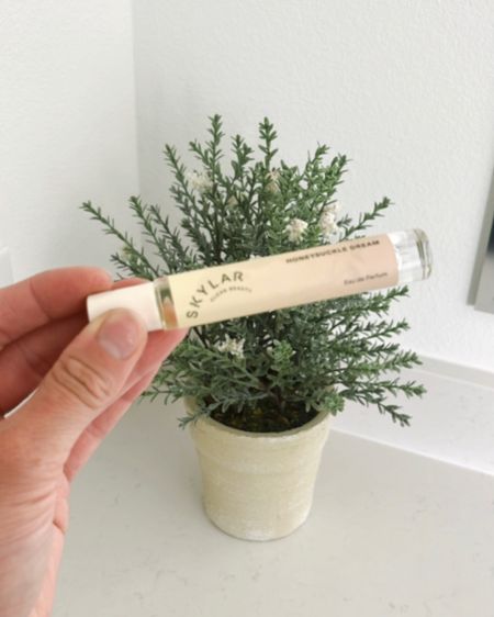 SALE‼️ 

When you’re trying to show your favorite scent but the plant takes the attention 🤪

I’ve been using Skylar for years and usually stuck with Salt but y’all this honeysuckle one is a southern girls dream 😮‍💨🤤 this roller is currently 40% off 🙌🏼

#LTKSeasonal #LTKSaleAlert #LTKFindsUnder50