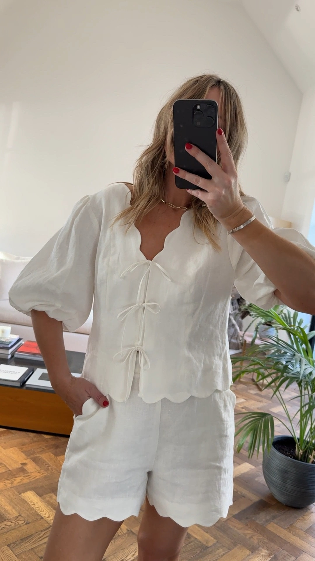 White Short + Tie Up Shirt 
Perfect Summer Set 

Set | summer | spring | casual | shorts | travel 


#LTKsummer #LTKtravel #LTKspring