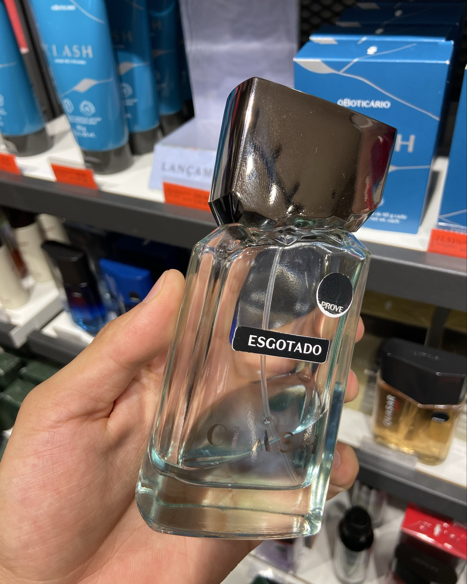 CLASH 🩵🩵🌊 * DISPONÍVEL AINDA NO SITE *

Mais novo lançamento de boti, fragrância super refrescante e aconchegante!! 

Uma fragrância muito bem elaborada 🩵🫶🏻 já ganhou meu coração 

#LTKguiadepresente #LTKbolsa #LTKbrasil