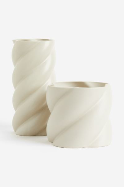 Tall stoneware vase | H&M (UK, MY, IN, SG, PH, TW, HK)