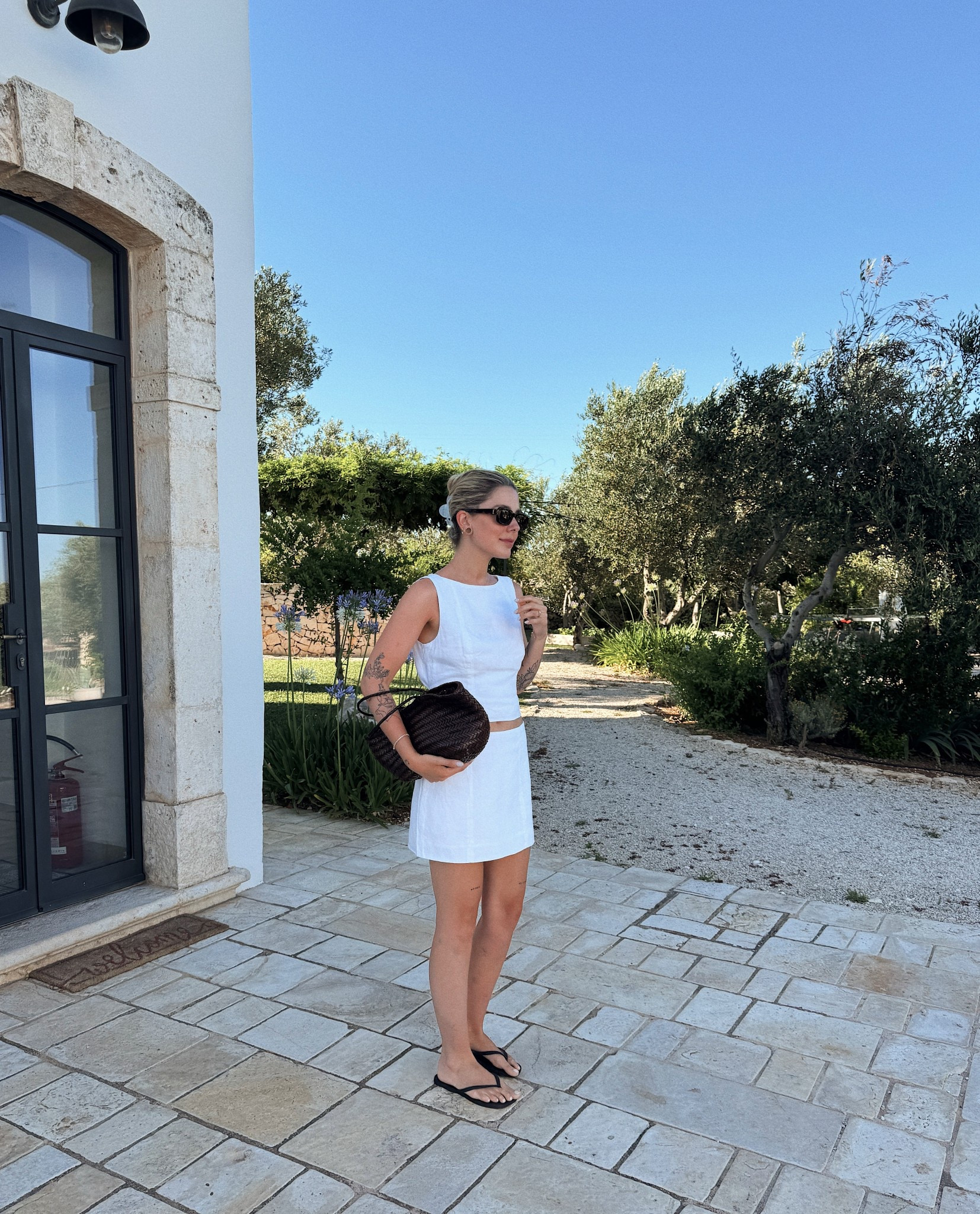 White linen two piece is a dream in the summer 