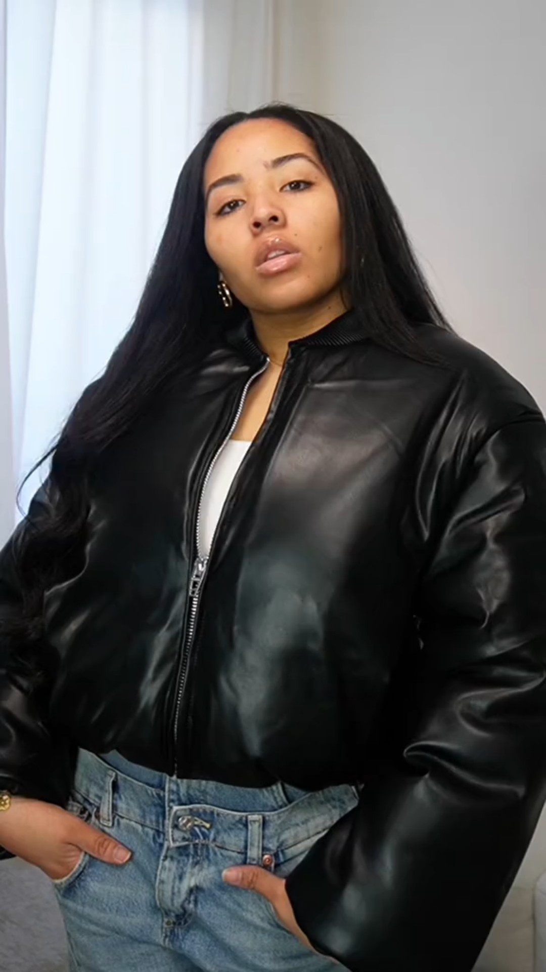 obsessed with this jacket from amazon 🔥 I wear it all the time it’s really giving that designer look for less! throwing this leather puff coat on for the winter easily makes me feel like I put extra effort into the fit 🖤 | #amazonfashion #amazonfashionfinds #amazonwinterfashion #winterfashiontrends #wintercoat 