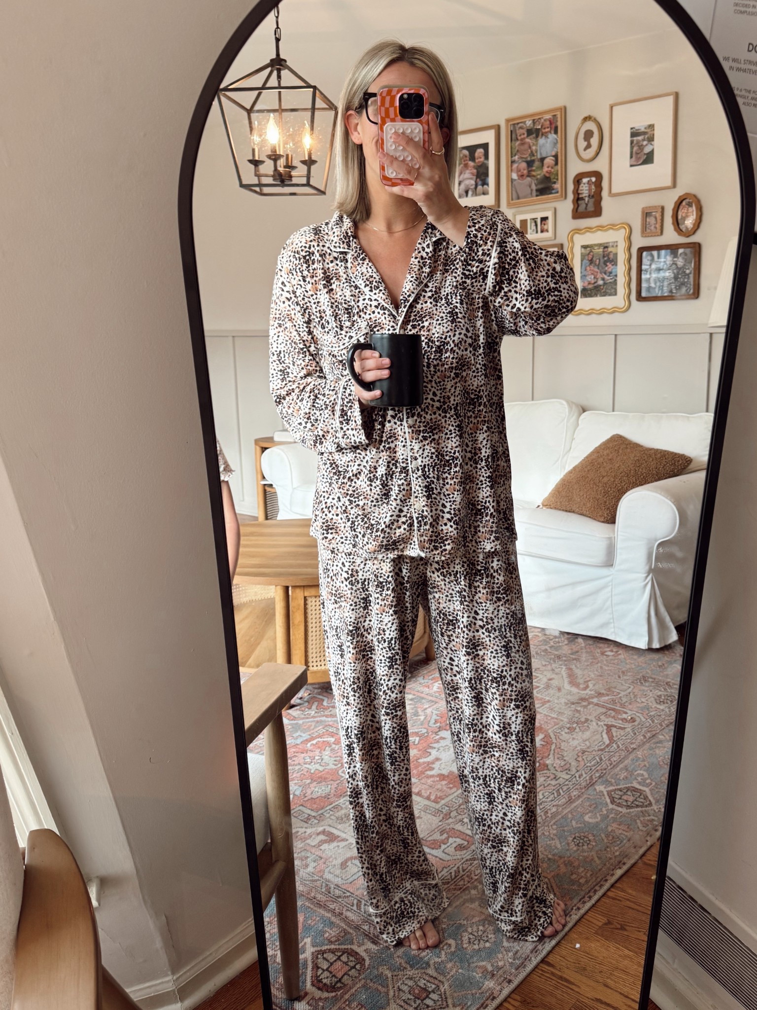 These pajamas >>>> 60% off 🫣 I’m in the medium both pieces. Fits true:loose!

#LTKSaleAlert #LTKFindsUnder50