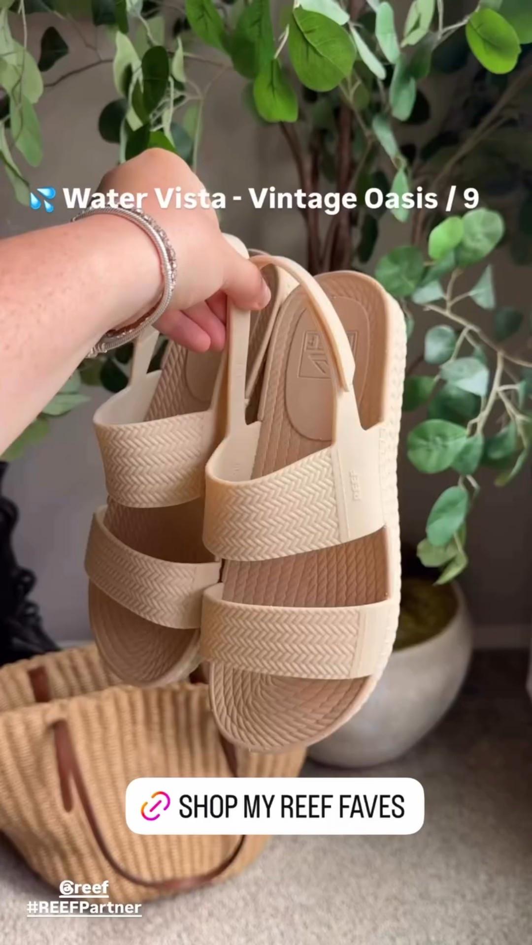 Use code SHELBY20 for 20% off of my FAVORITE Summer Sandals! 🩴🌊🏖️ Perfect for beach days, travel days and can transition from day to night! 🩷

#LTKFindsUnder100 #LTKStyleTip #LTKShoeCrush