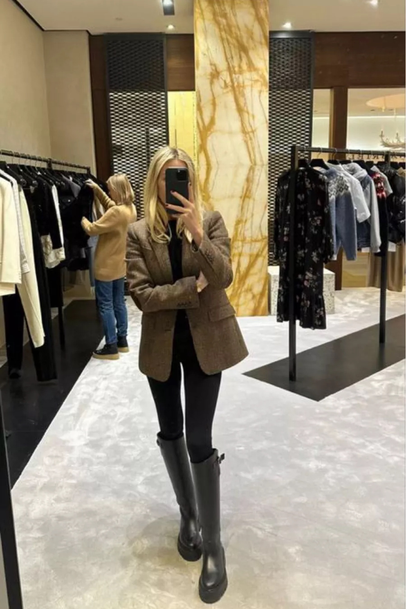 Leggings love 🖤

#LTKStyleTip #LTKSeasonal #LTKShoeCrush