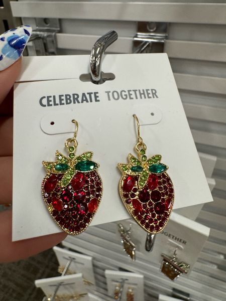 Strawberry statement earrings


#LTKGiftGuide #LTKstyletip #LTKfindsunder50