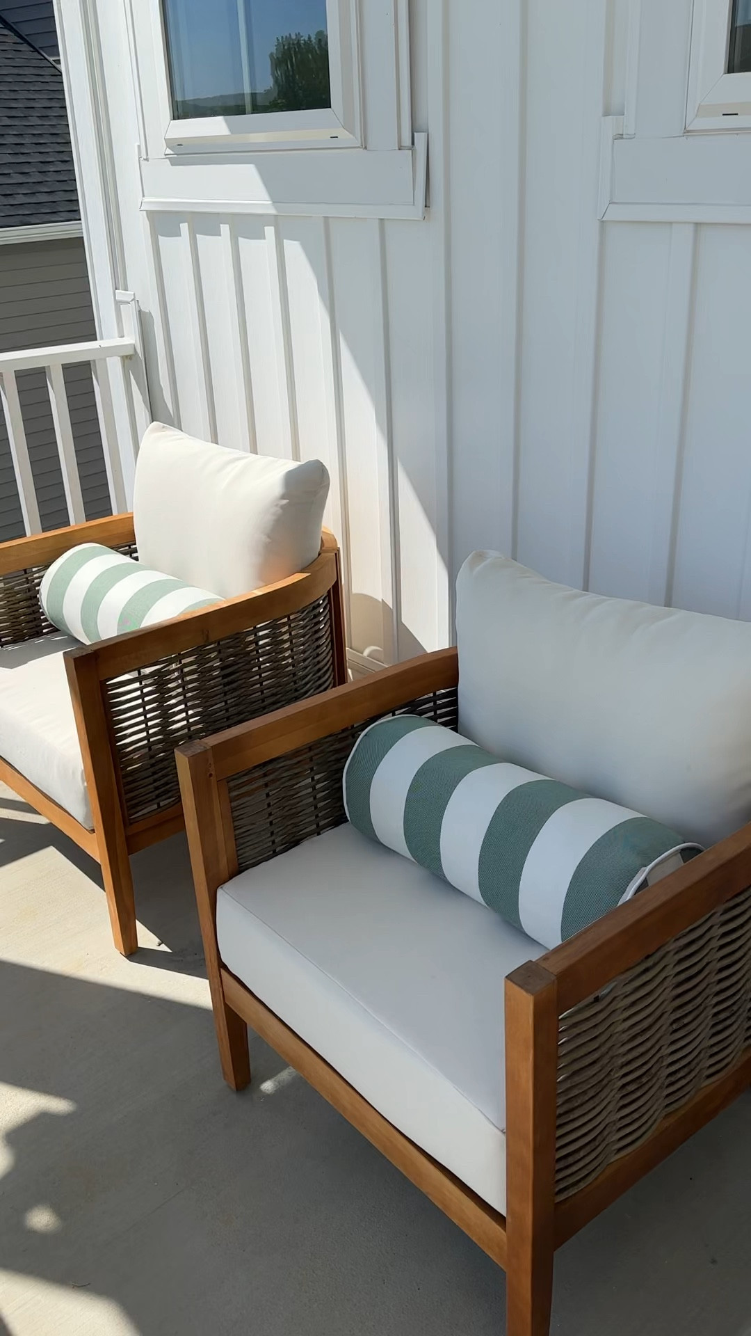 Pillow refresh for the front porch ⭐️

#LTKhome
