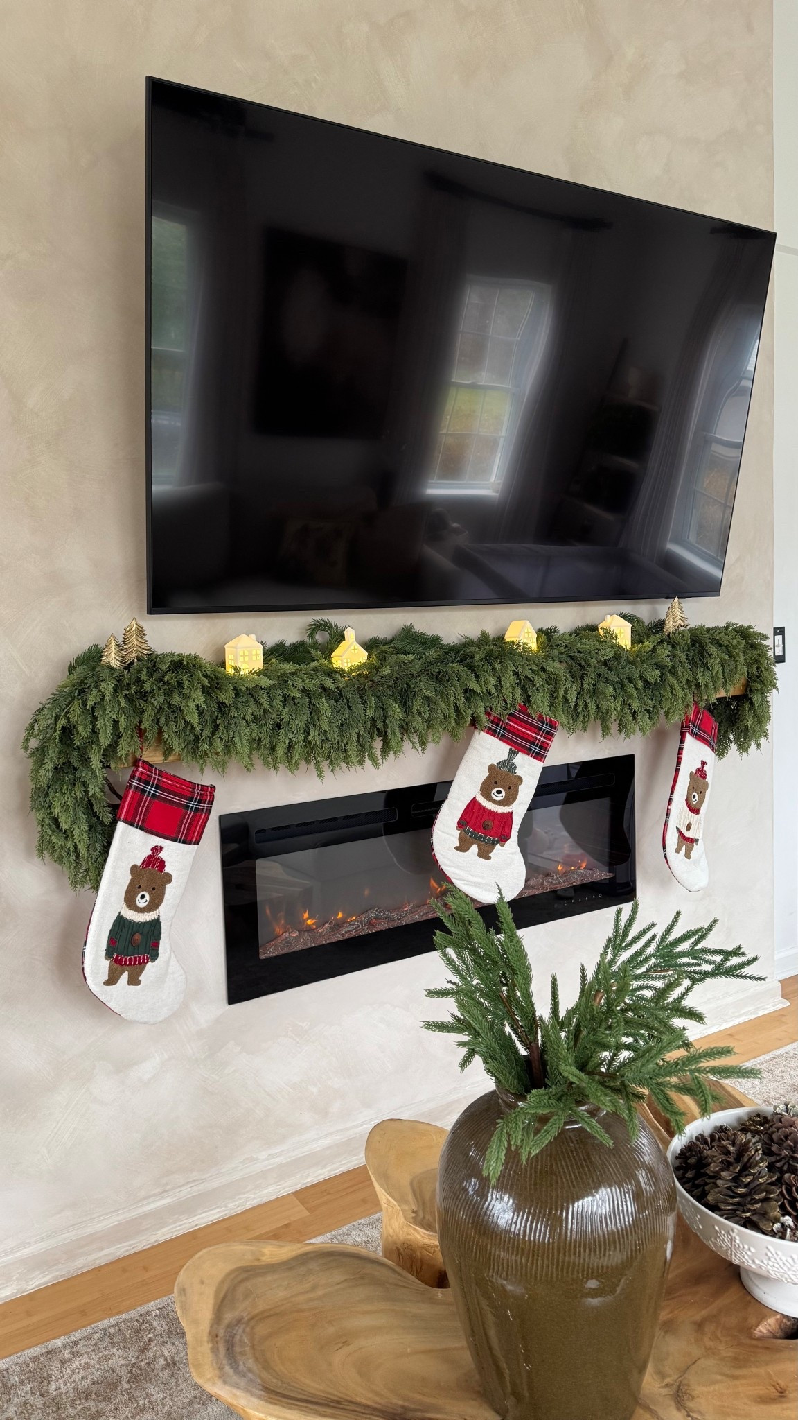 Mantel Christmas Decor 🎄✨

#LTKHome #LTKHoliday #LTKSeasonal