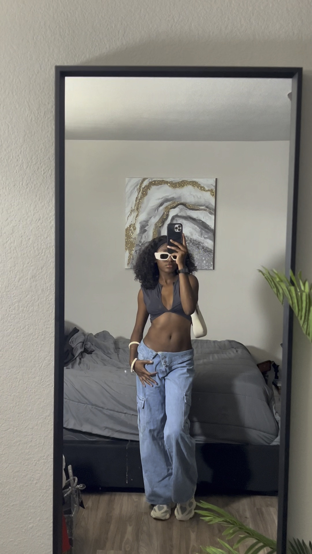 Streetwear outfit

Crop top, baggy pants, new balance

#LTKCyberSaleUK 

#LTKbeauty