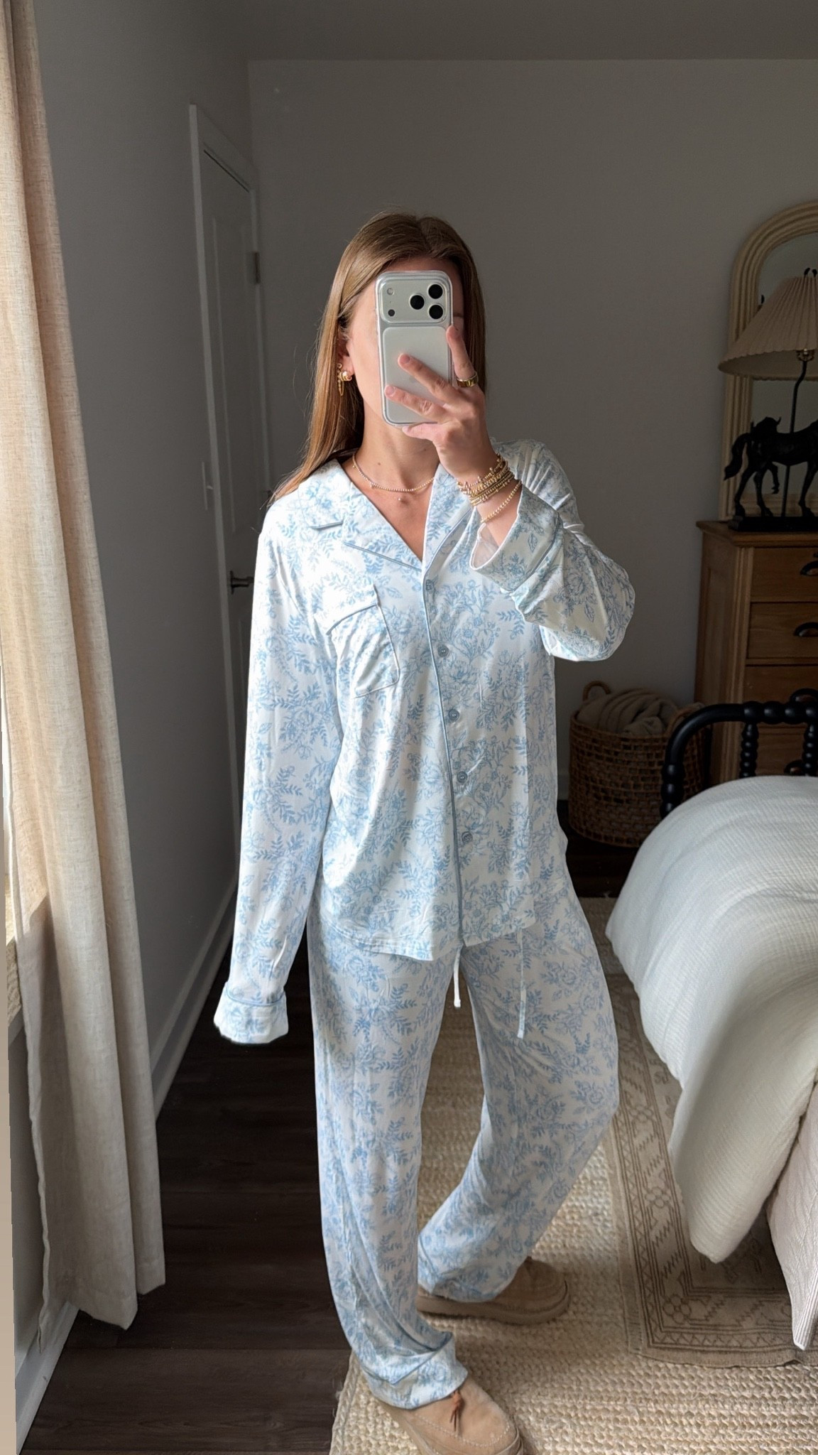 6/18/26 My Favorite Cozy Earth Pajamas in Blue Toile

The newest color of my all-time favorite pajamas 🤍 This beautiful Blue Toile set from Cozy Earth is just as soft, breathable, and cozy as ever. I wear a size Small for reference and truly can’t recommend these enough—they’re the pajamas I reach for night after night. If you’ve been wanting to try them, you can also use my code CE-VANESSAF (all caps) for a discount. Everything is linked here ✨