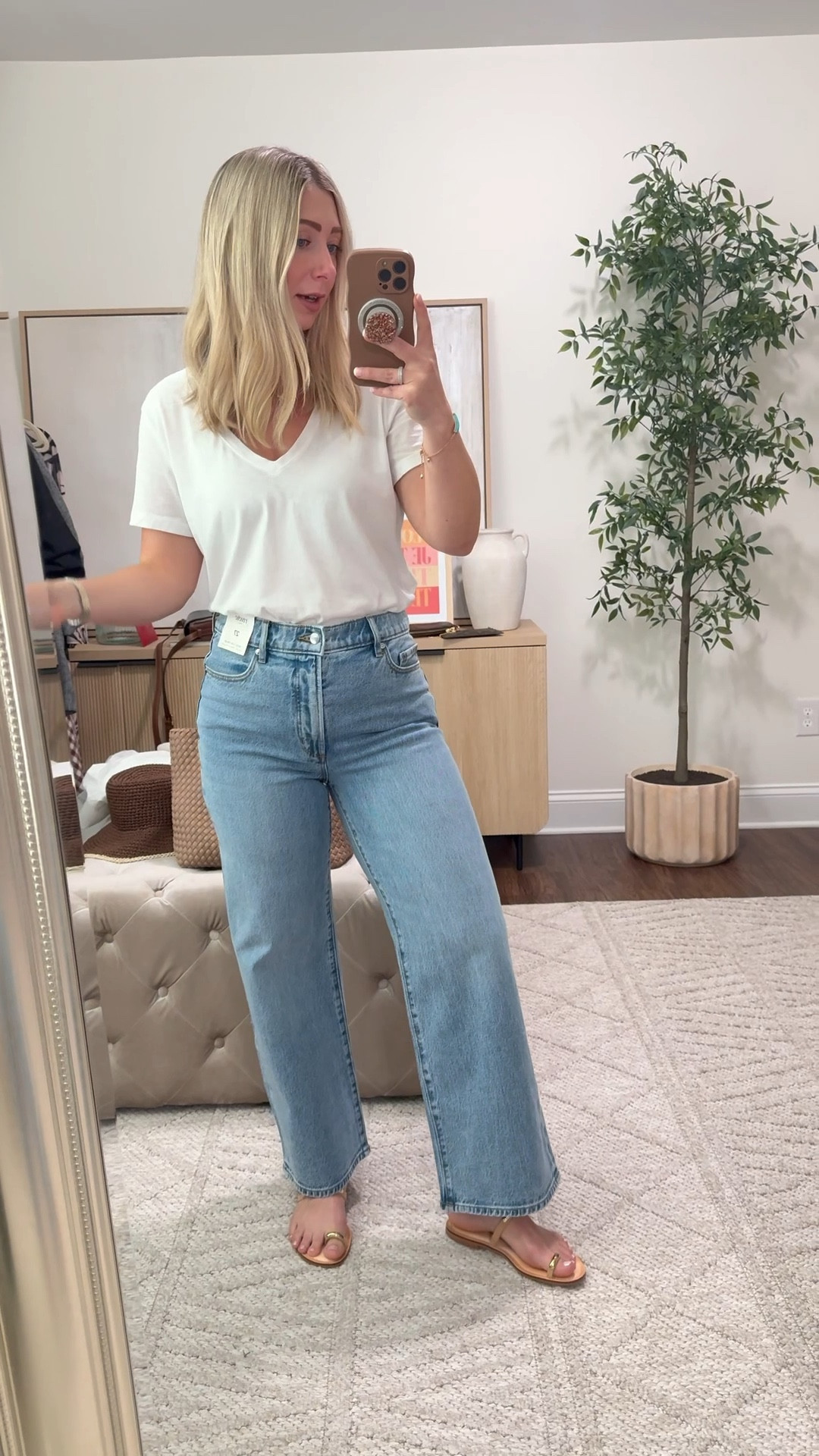 My new favorite jeans, runs TTS! I got my true size 4/27 regular length (5’4”)—ordered the curvy to see how they compare —50% OFF

Loft, light wash jeans 

#LTKmomlife #LTKvlog #LTKootd