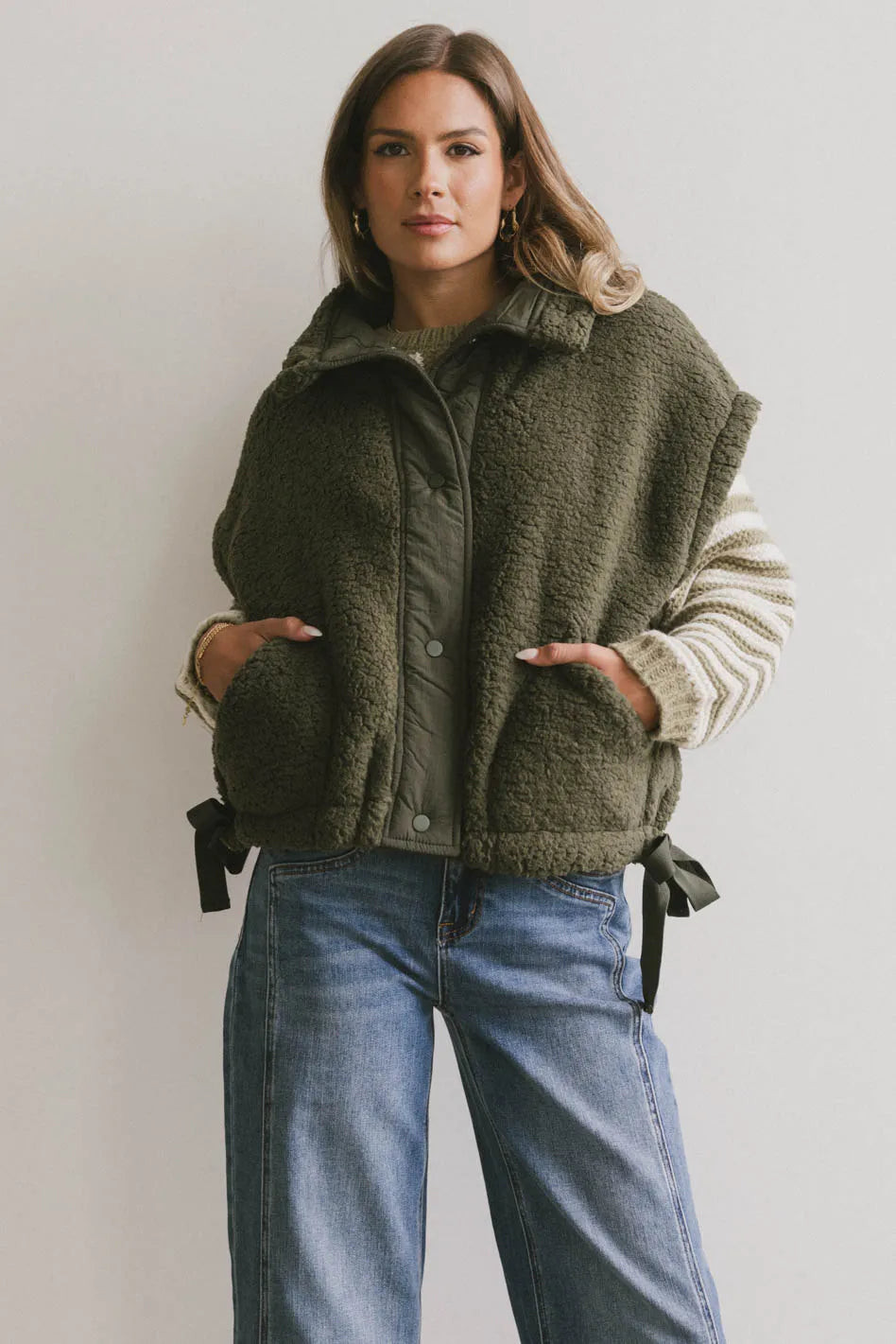 Johanna Sherpa Vest in Olive | Böhme US