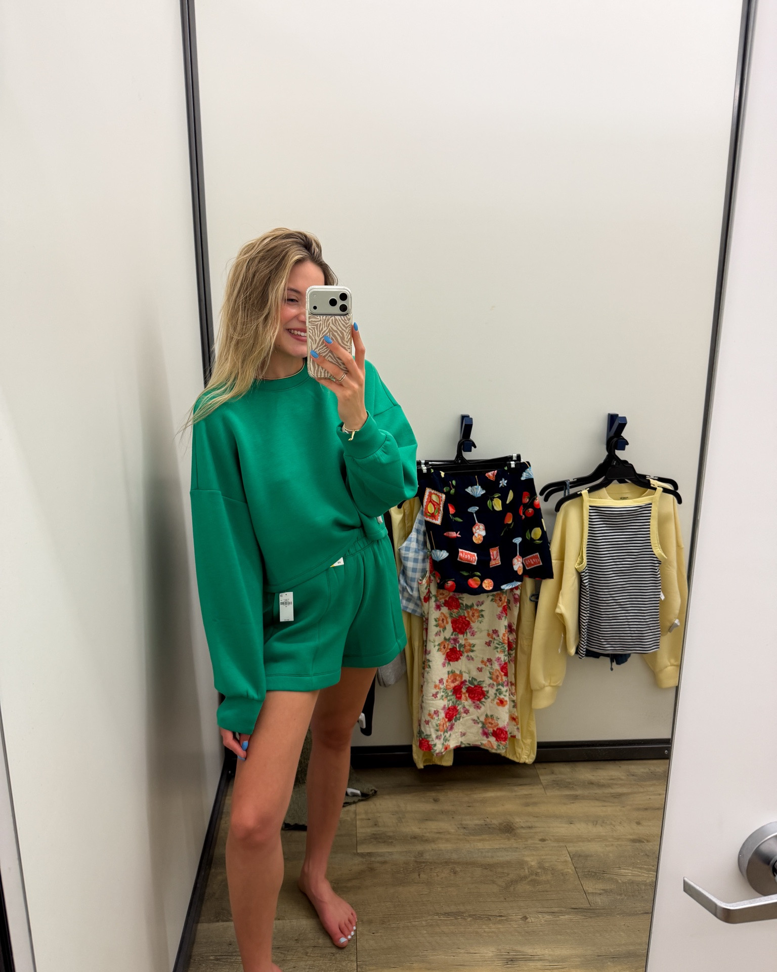 Cruising on old navy —
Per usual! Another great haul and pieces that really caught my eye!!! 👏🏼👖👌🏼🍋☀️ #oldnavy #summerstyle I’m 5’9, 130 lbs, 34B. S in all tops but M in pullovers/sweatshirts. A dresses. Size 2 or 4 denim in old navy.

#LTKootd