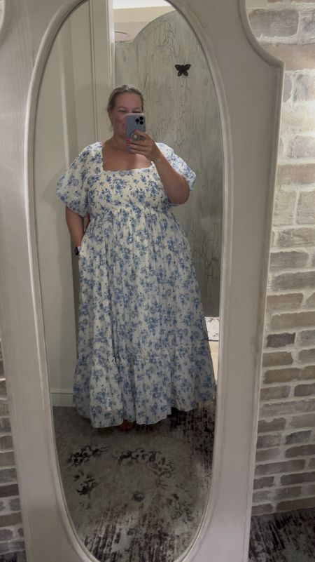 The perfectly flowy dress for all your summer events. 

Midi dress
Maxi dress
Summer dress
Puff sleeve dress
Plus size dress
Wedding guest dress
Plus size outfit 
Plus size summer outfit 
Plus size summer dress 

#LTKOver40 #LTKStyleTip #LTKPlusSize